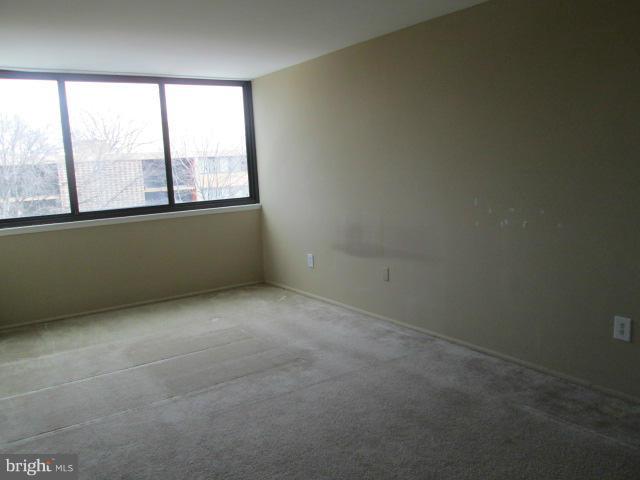 TWENTY-ONE - Residential