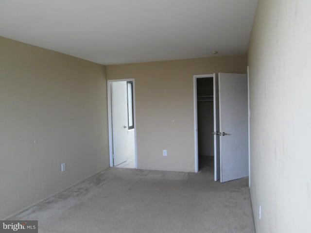 TWENTY-ONE - Residential