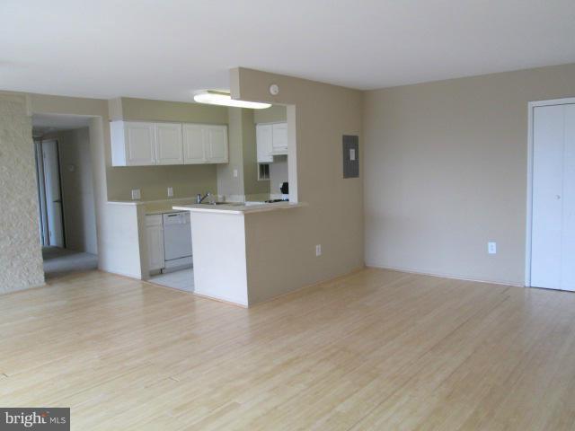 TWENTY-ONE - Residential