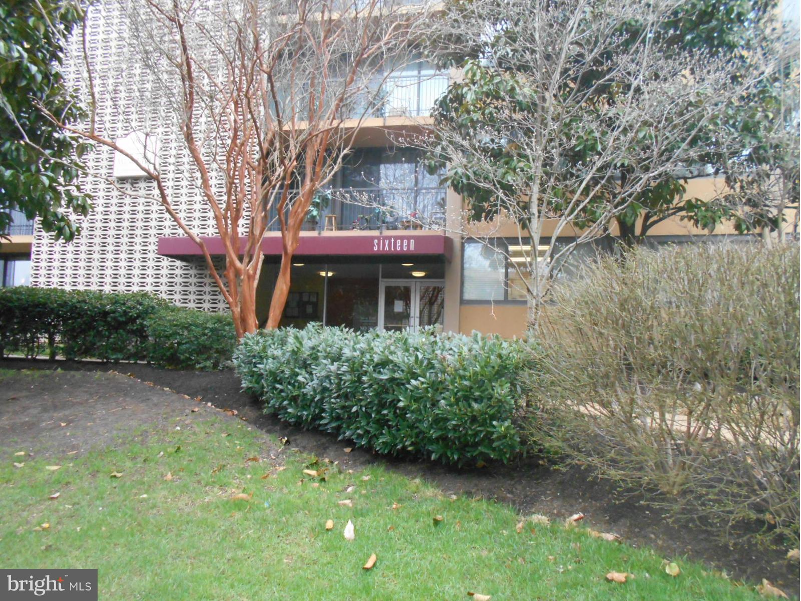 TWENTY-ONE - Residential