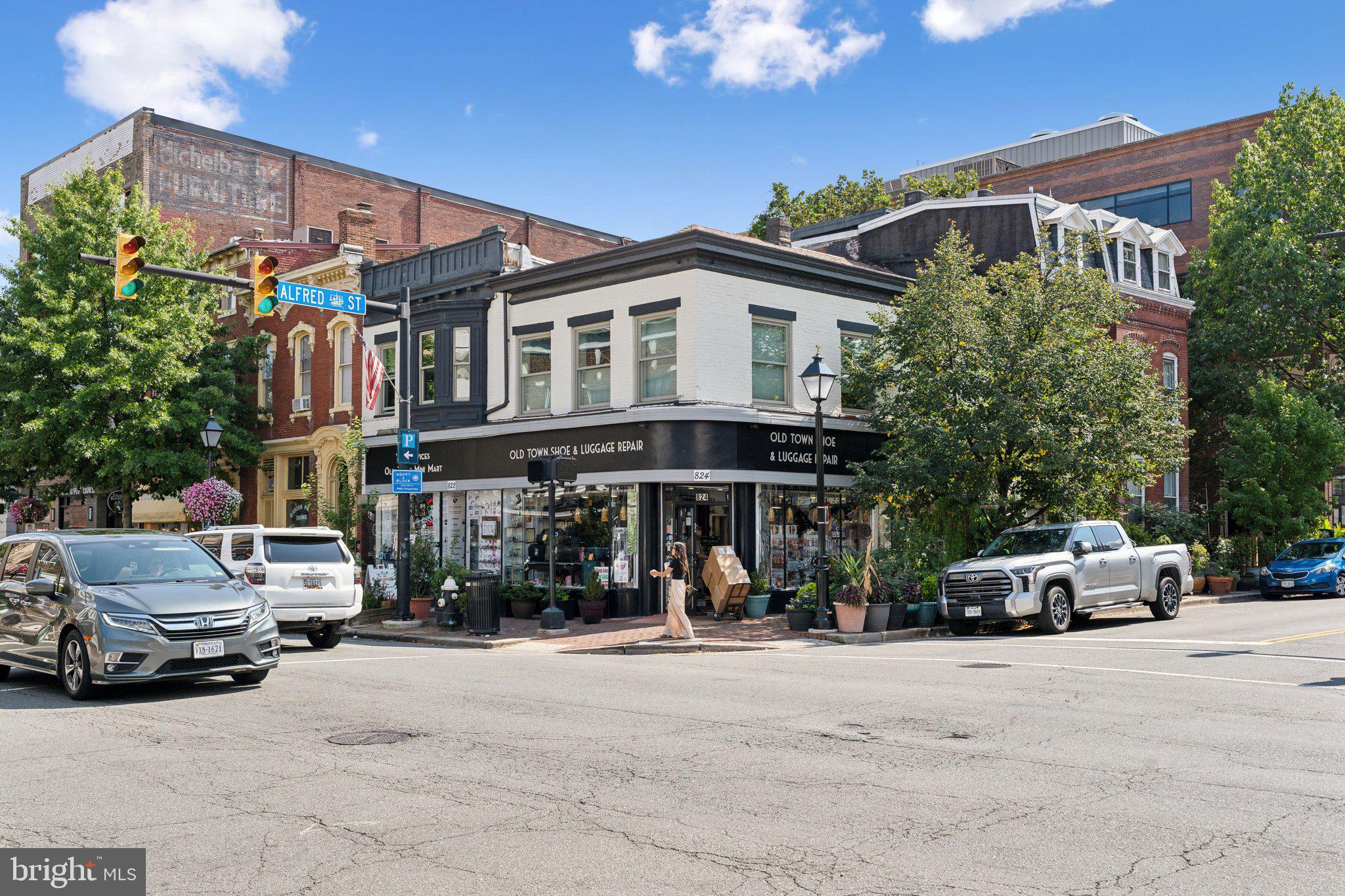 OLD TOWN ALEXANDRIA - Residential Lease