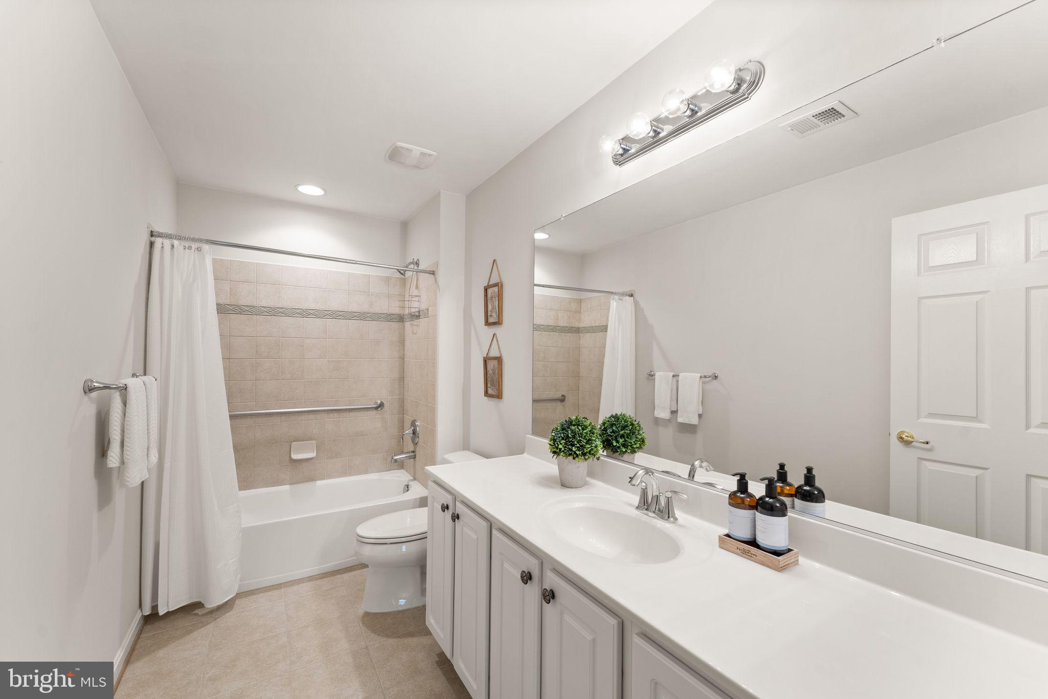 HERITAGE HUNT - Residential