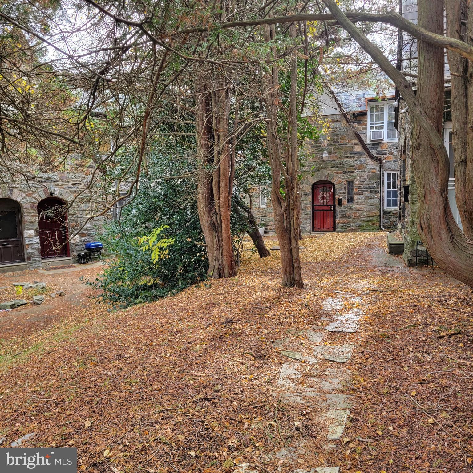 OVERBROOK - Residential Lease