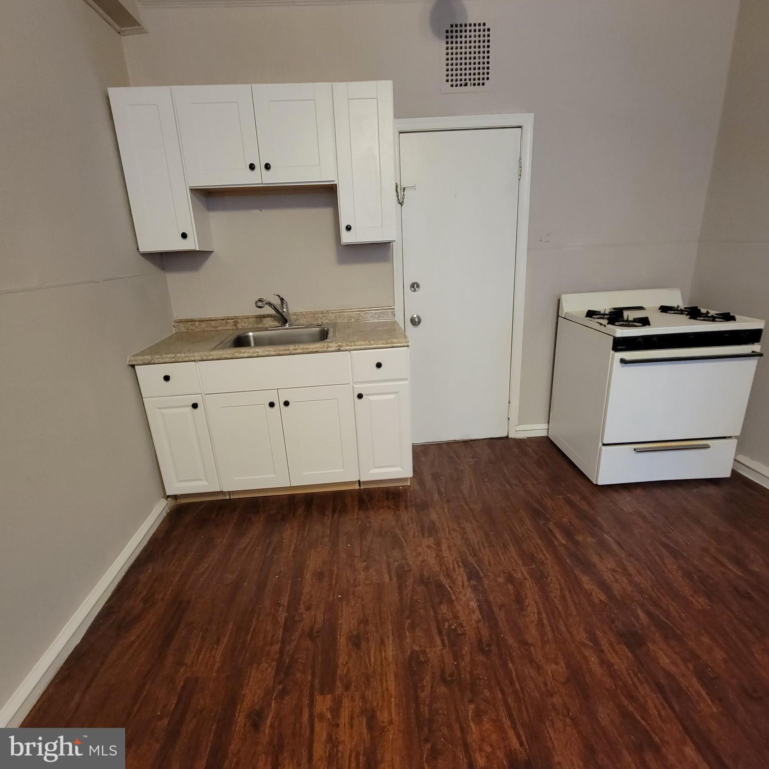 OVERBROOK - Residential Lease