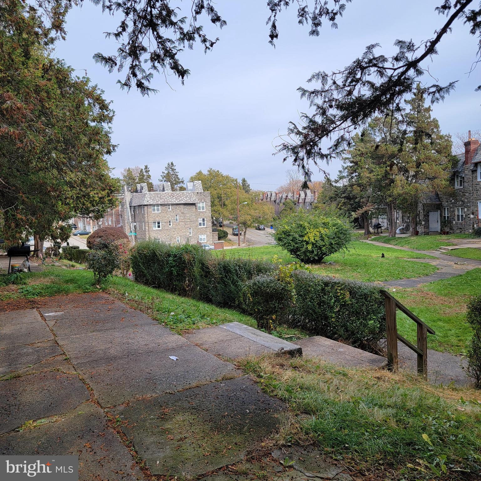 OVERBROOK - Residential Lease