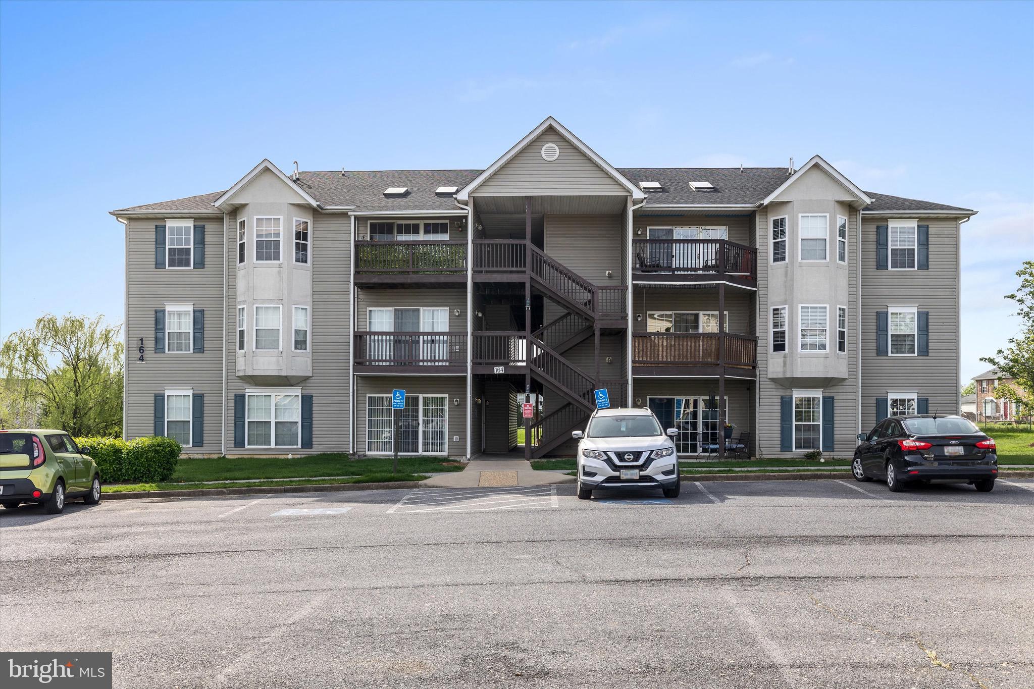 PARKPLACE CONDOMINIUMS - Residential