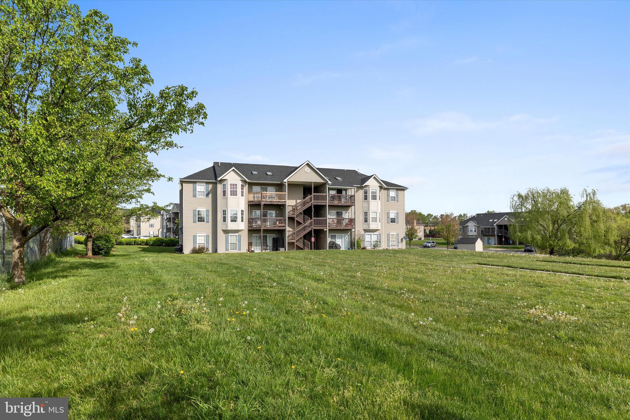 PARKPLACE CONDOMINIUMS - Residential