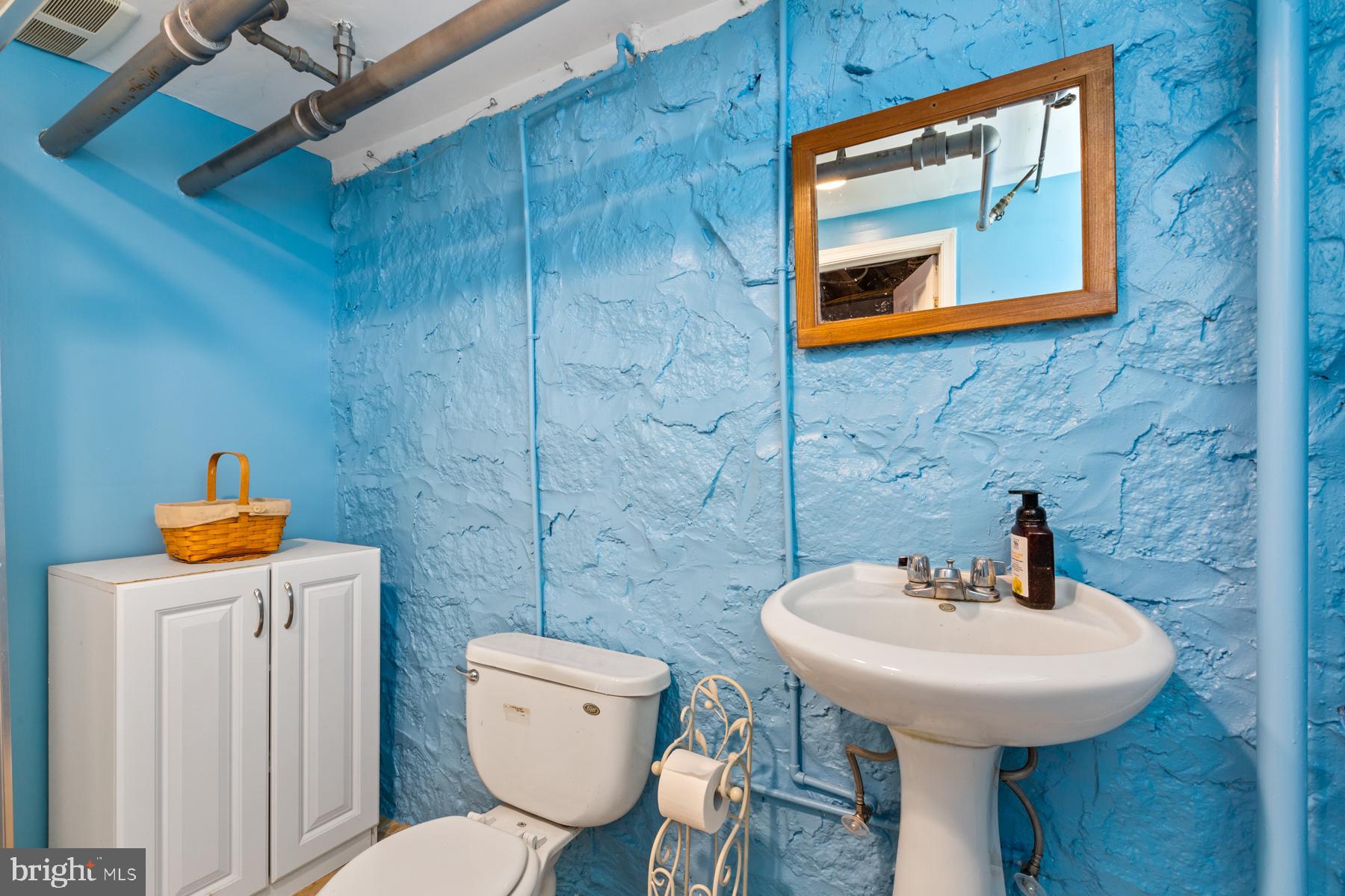 HILLCREST - Residential