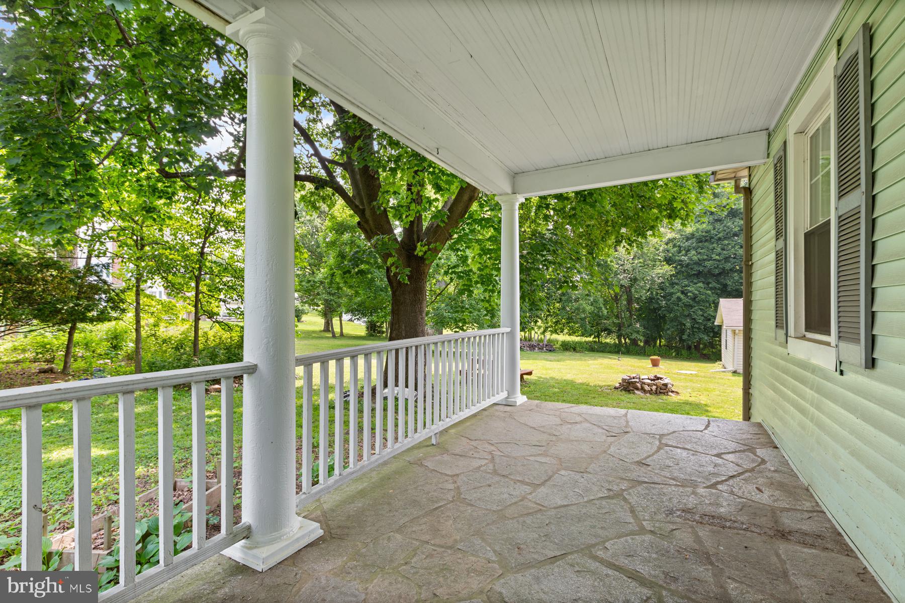 HILLCREST - Residential