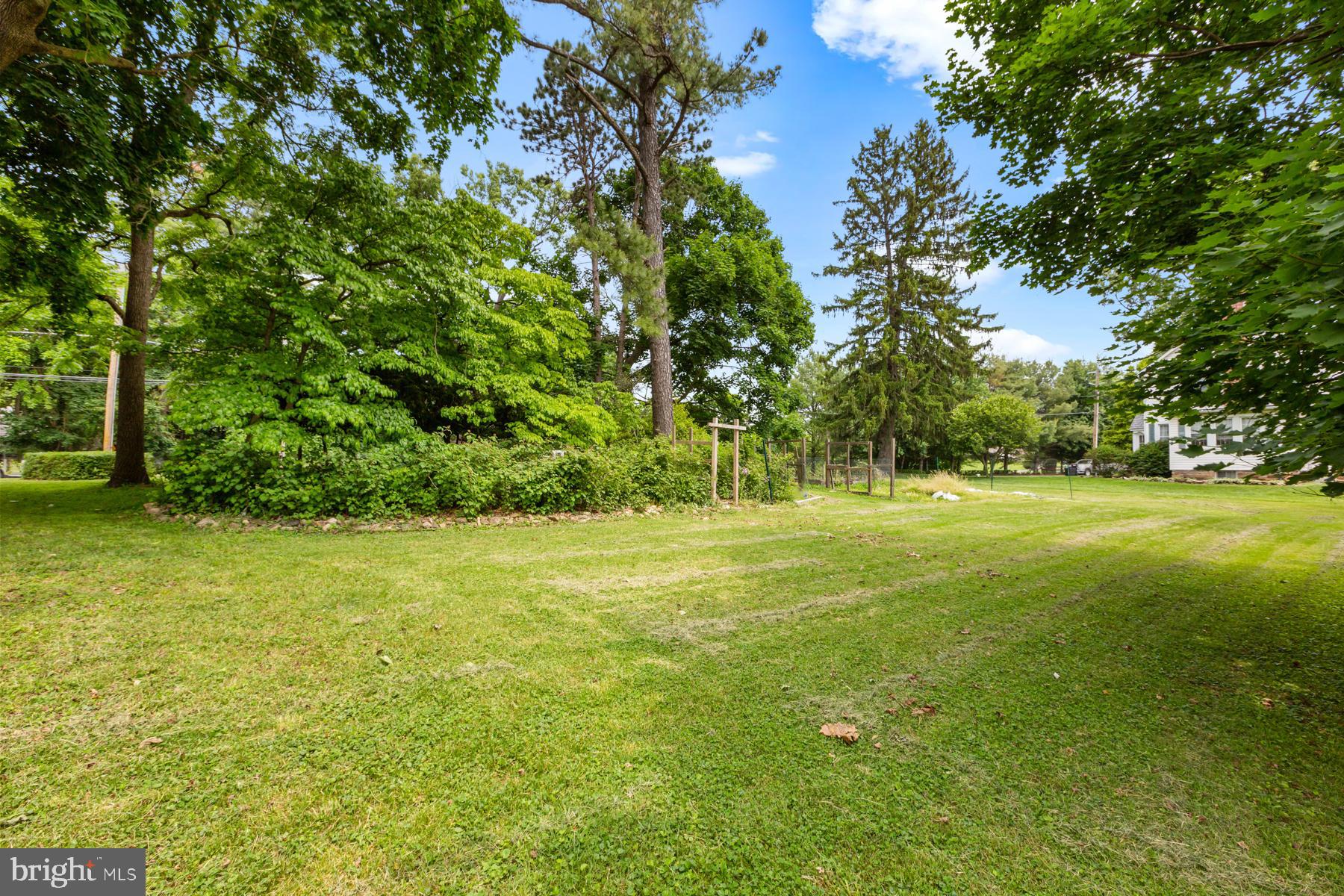 HILLCREST - Residential