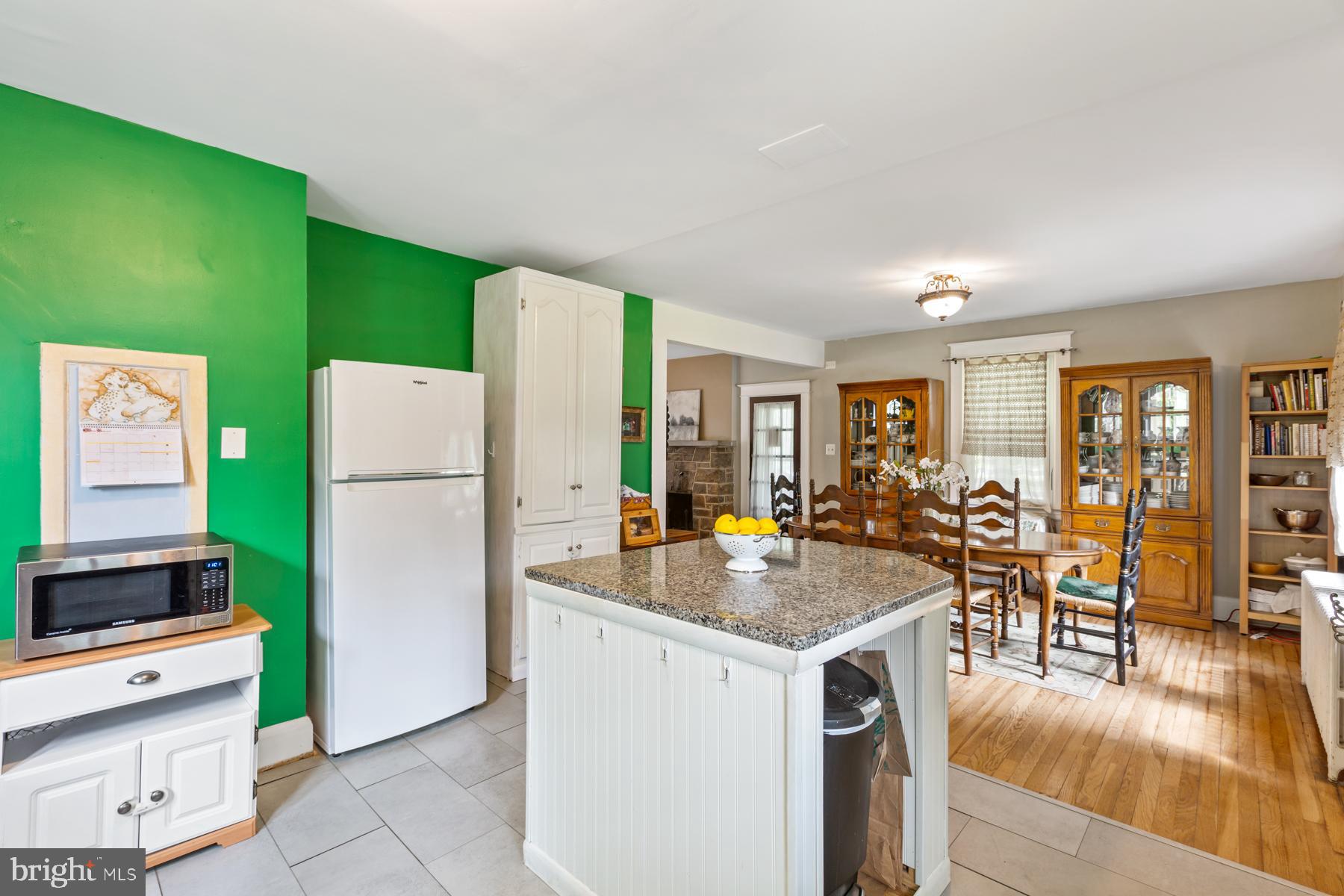 HILLCREST - Residential