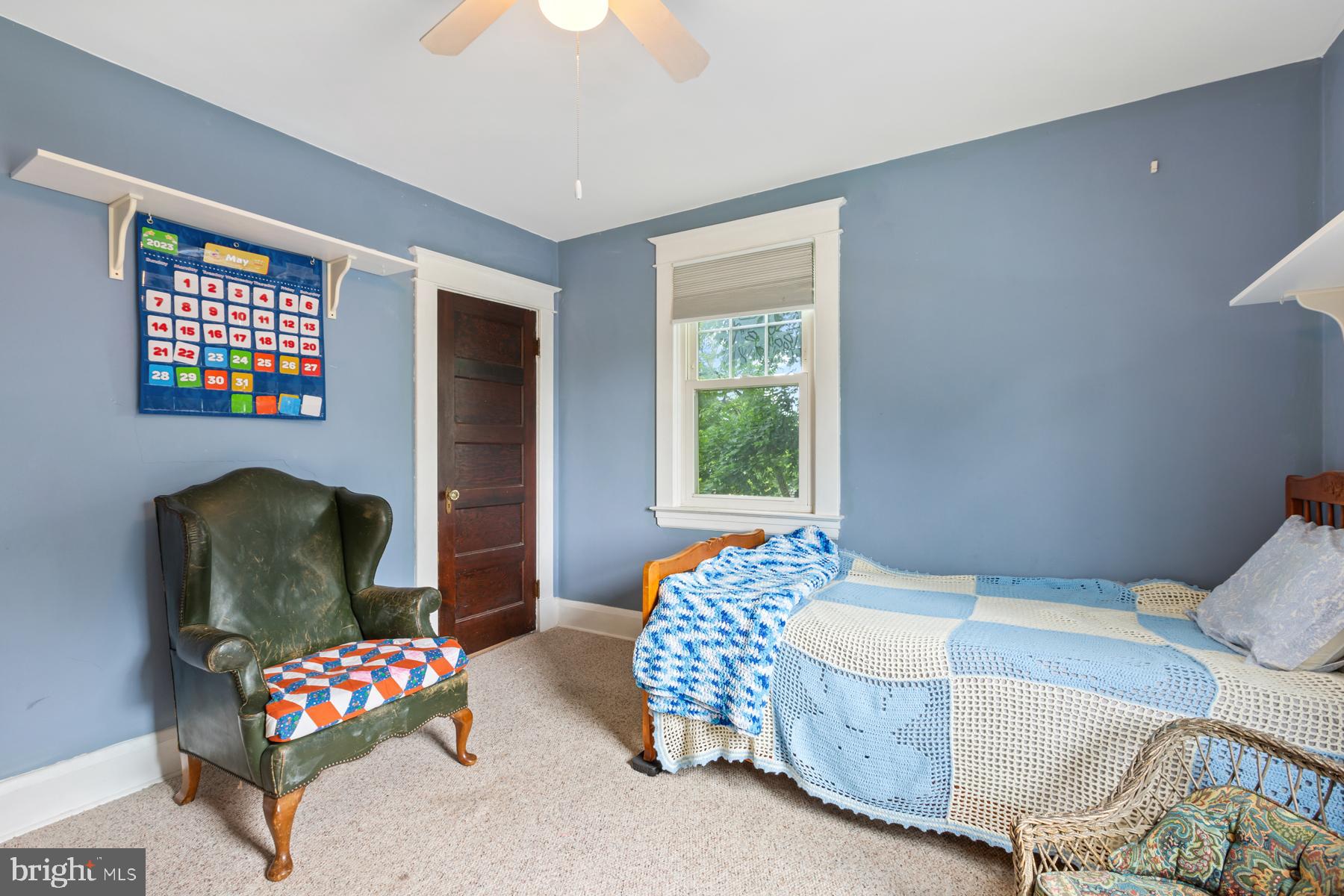 HILLCREST - Residential