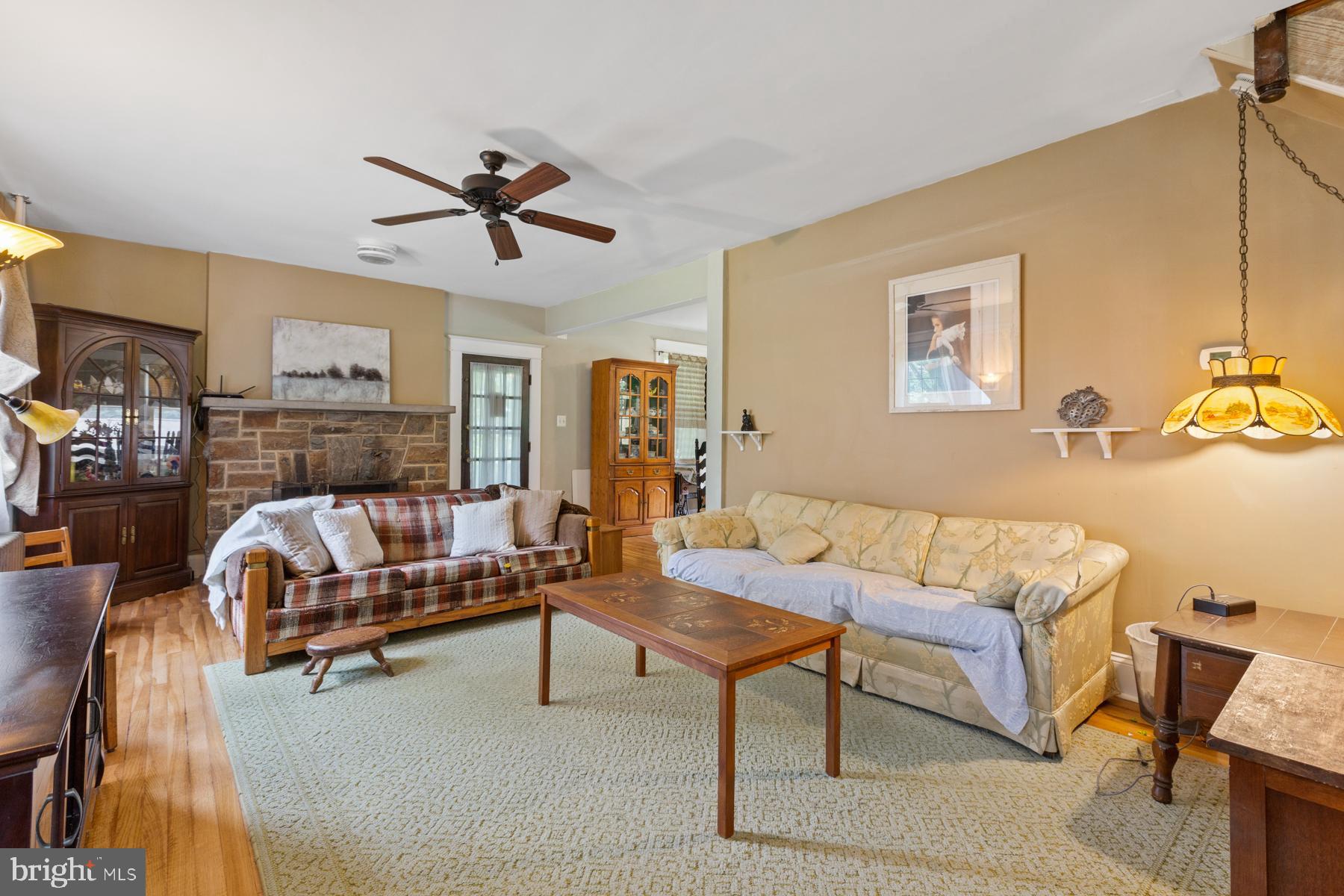 HILLCREST - Residential