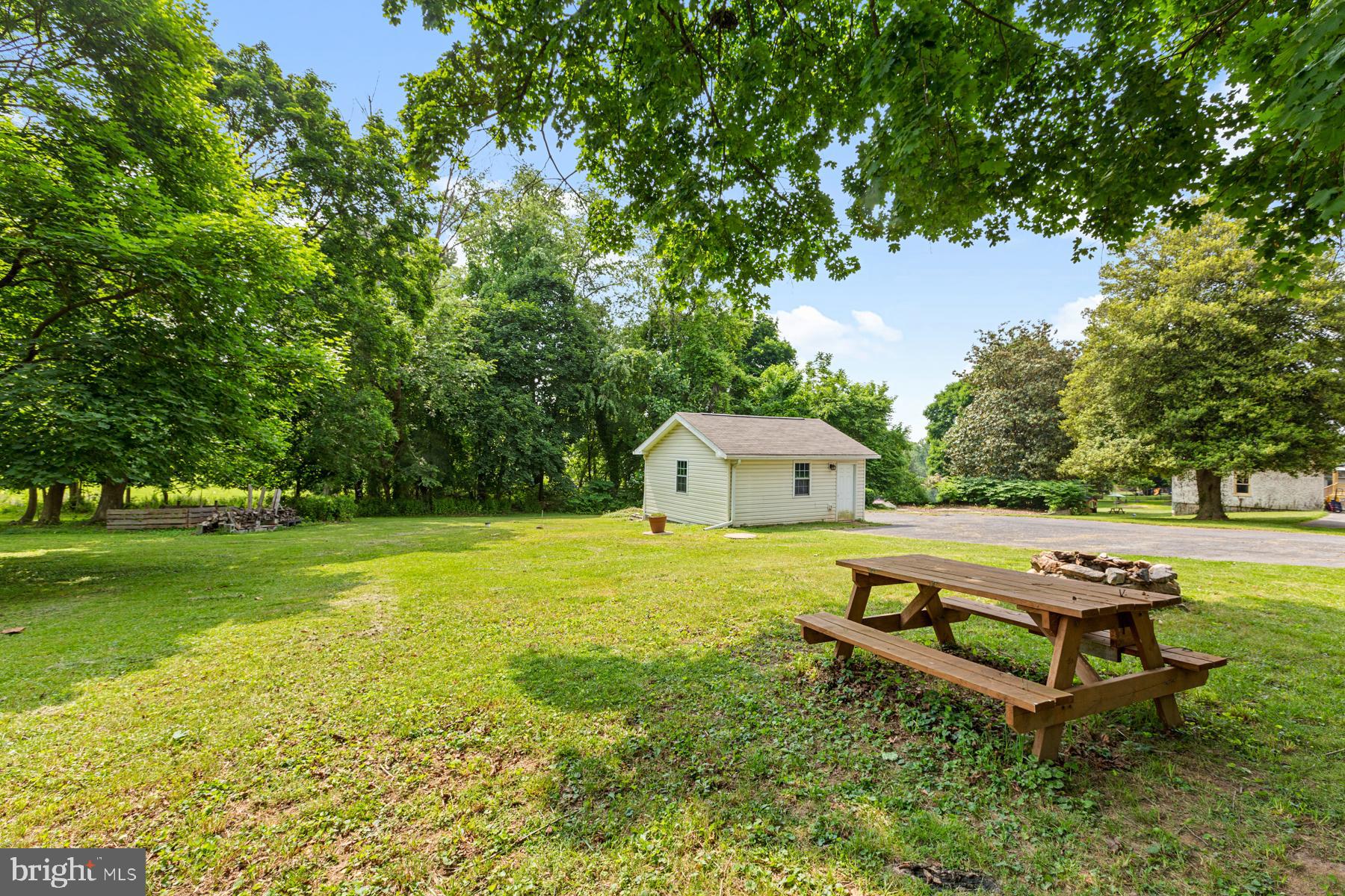 HILLCREST - Residential