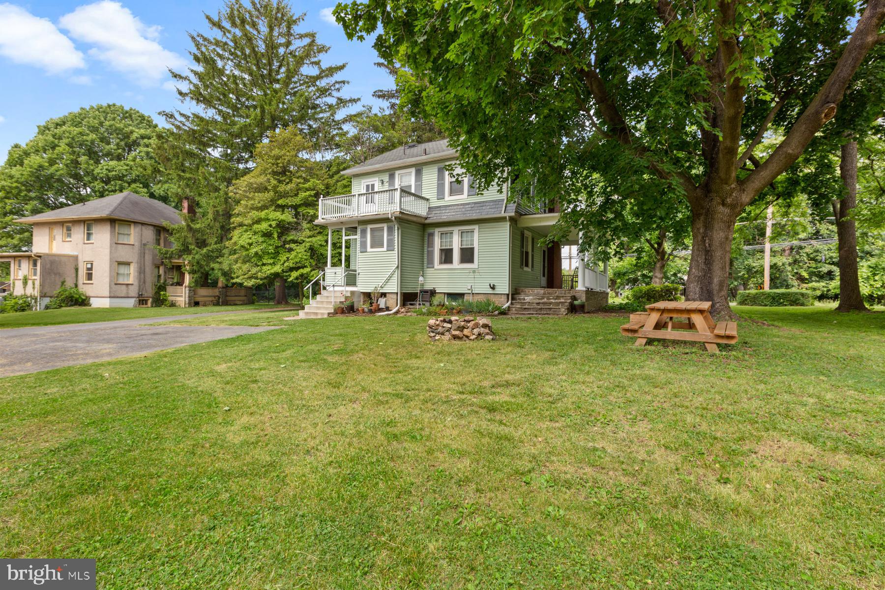 HILLCREST - Residential