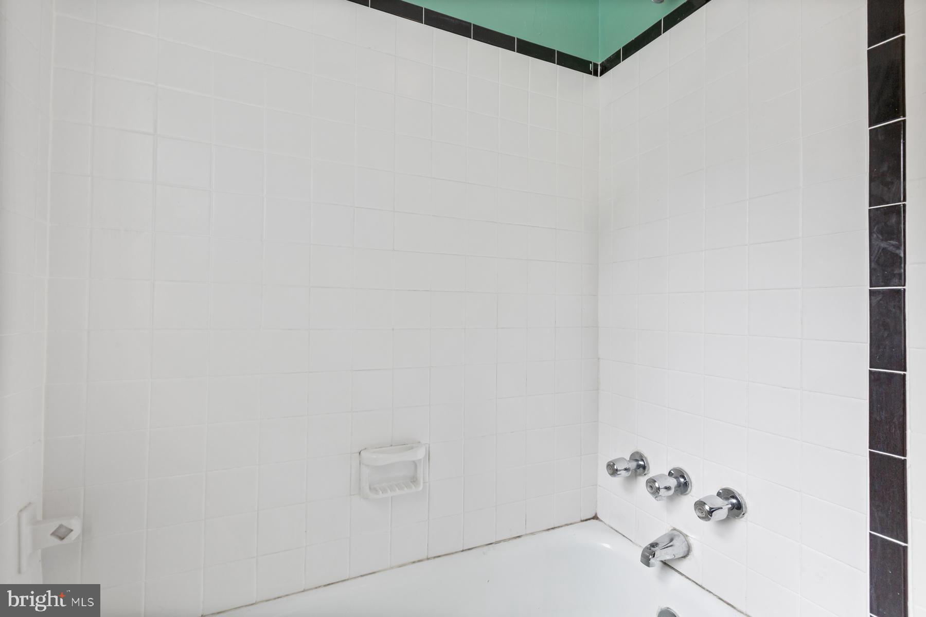 HILLCREST - Residential