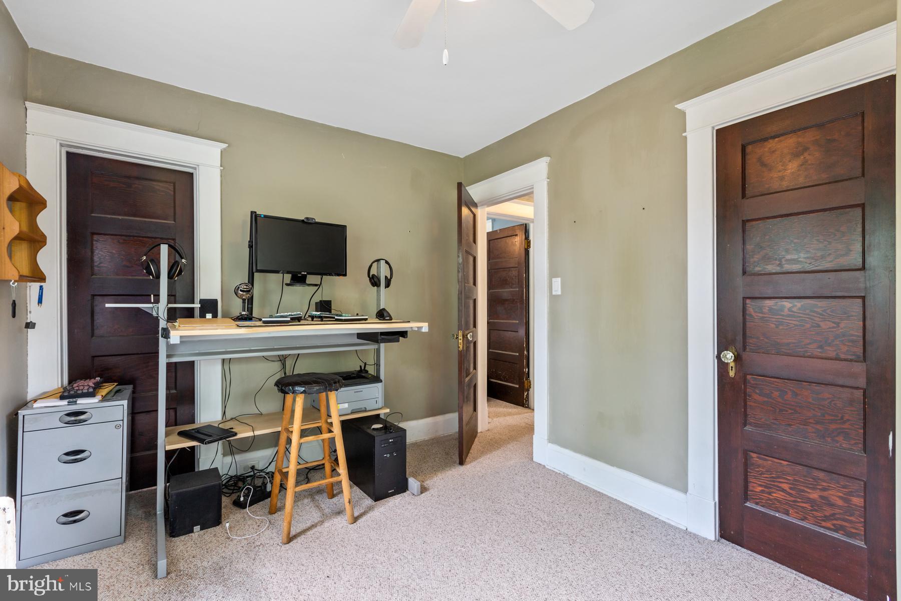 HILLCREST - Residential