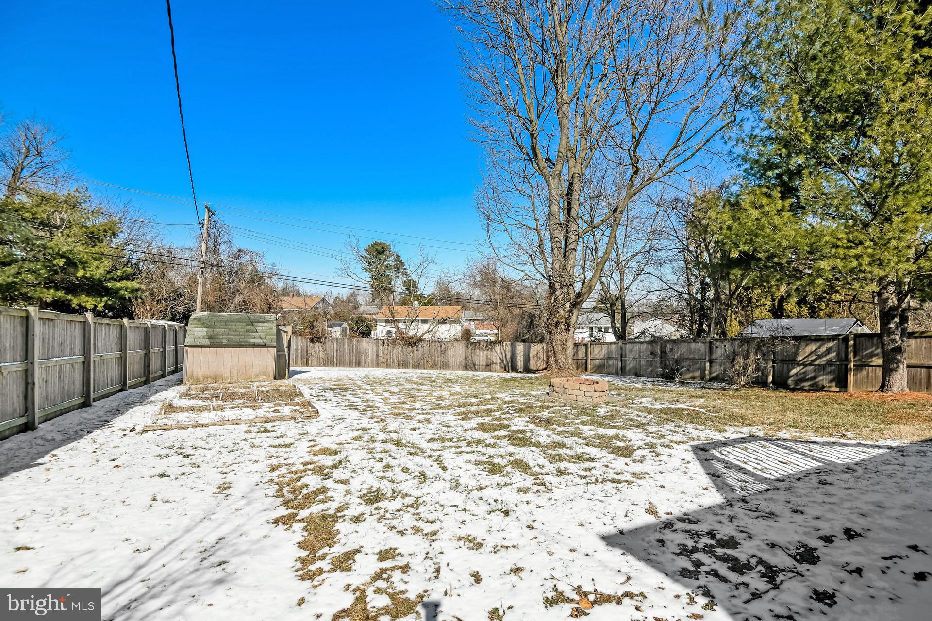 RANDALLWOOD - Residential Lease