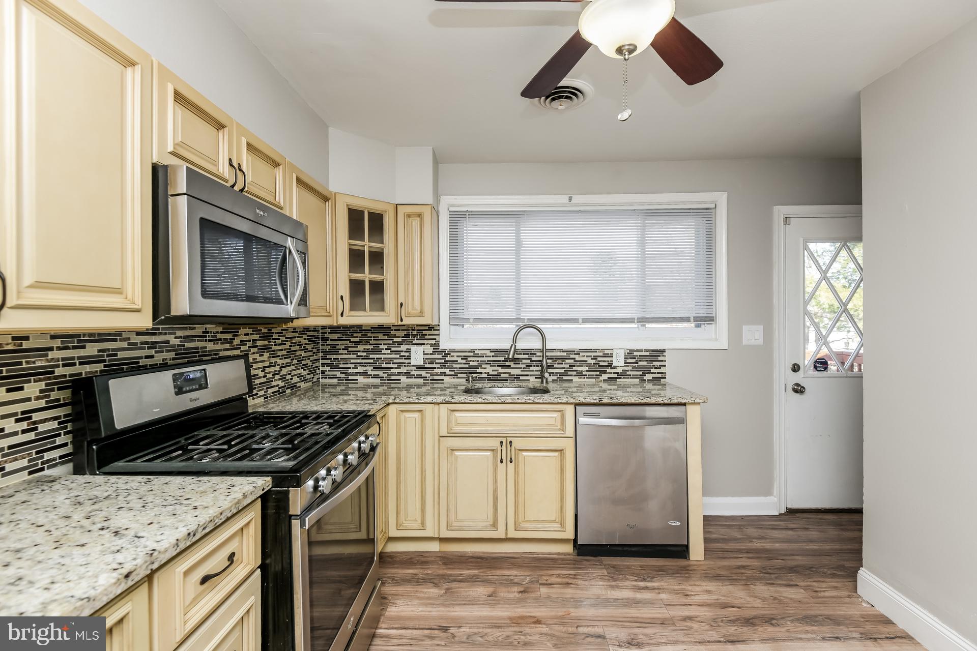 RANDALLWOOD - Residential Lease