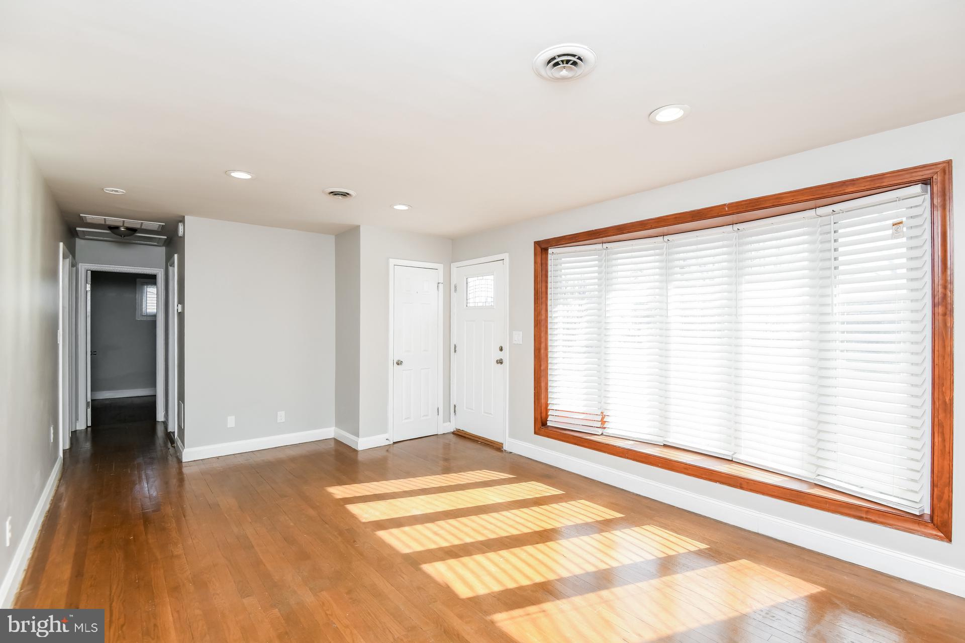 RANDALLWOOD - Residential Lease