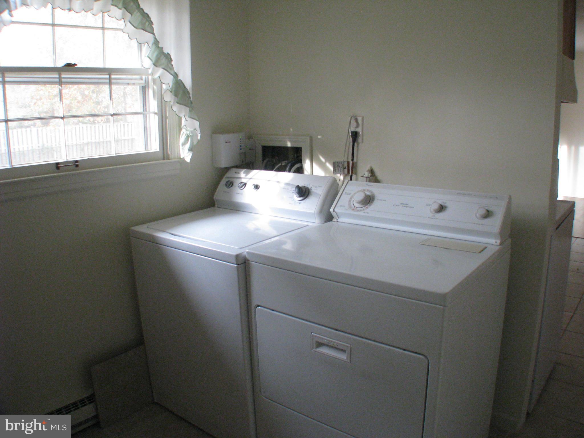 BROYHILLS ADDITION - Residential Lease