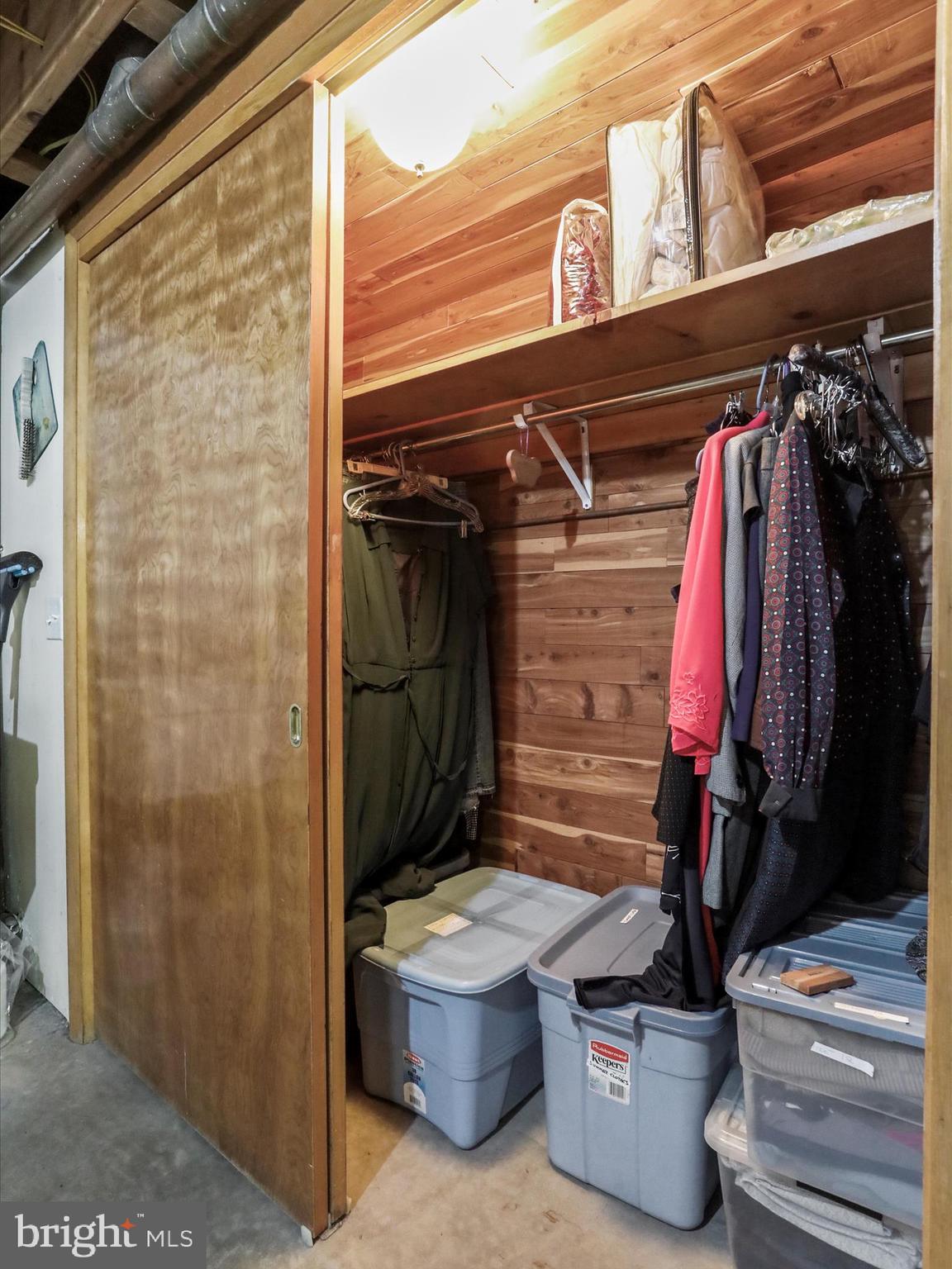 WEST SIDE - Residential