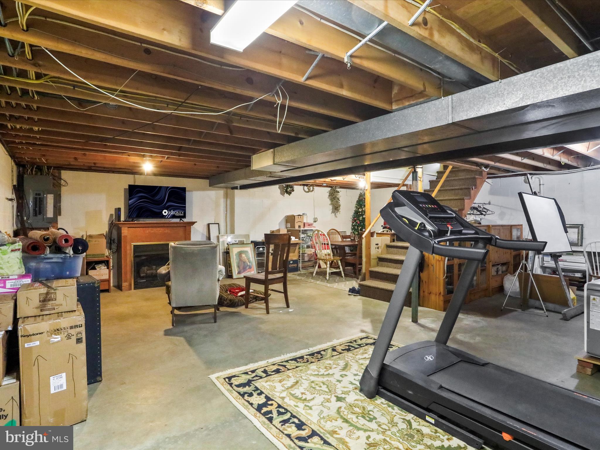 WEST SIDE - Residential