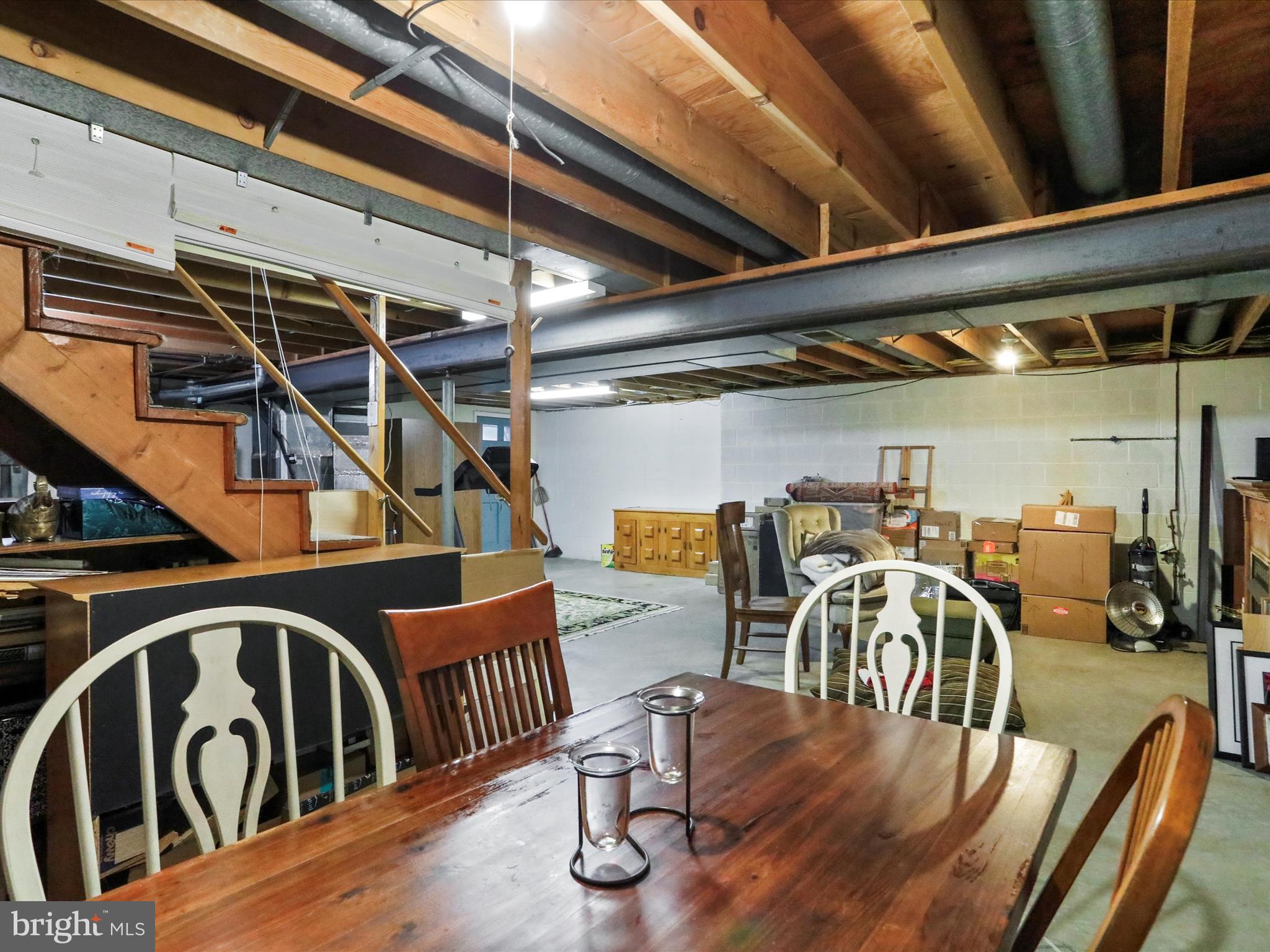 WEST SIDE - Residential