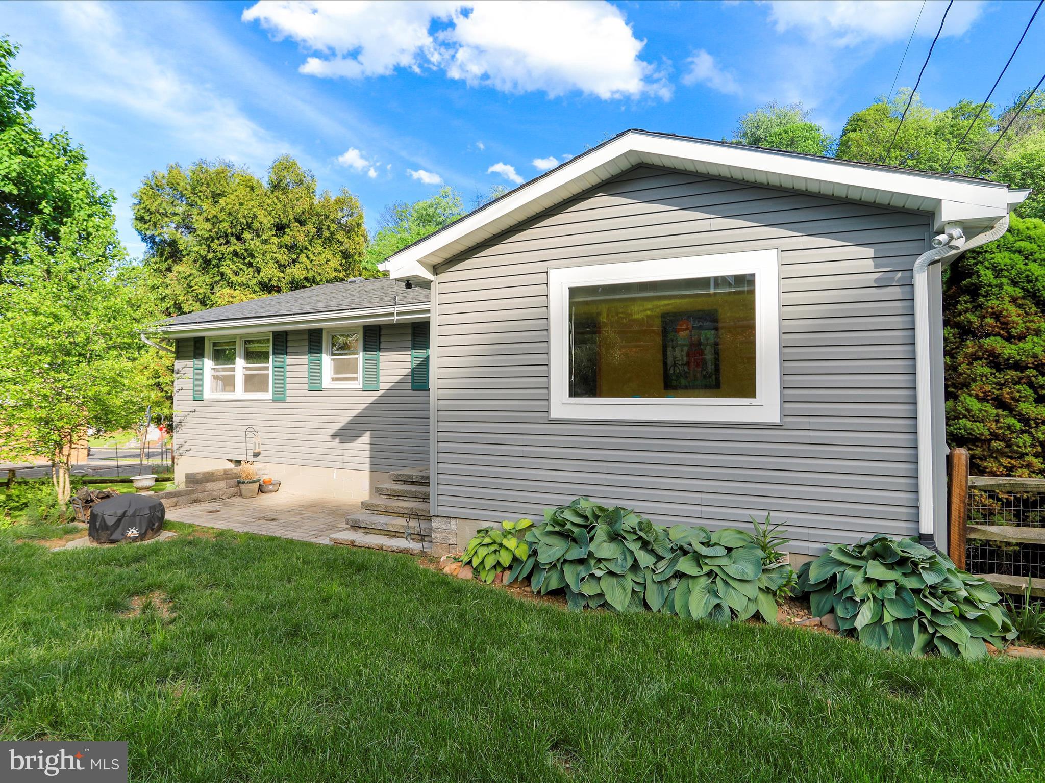 WEST SIDE - Residential