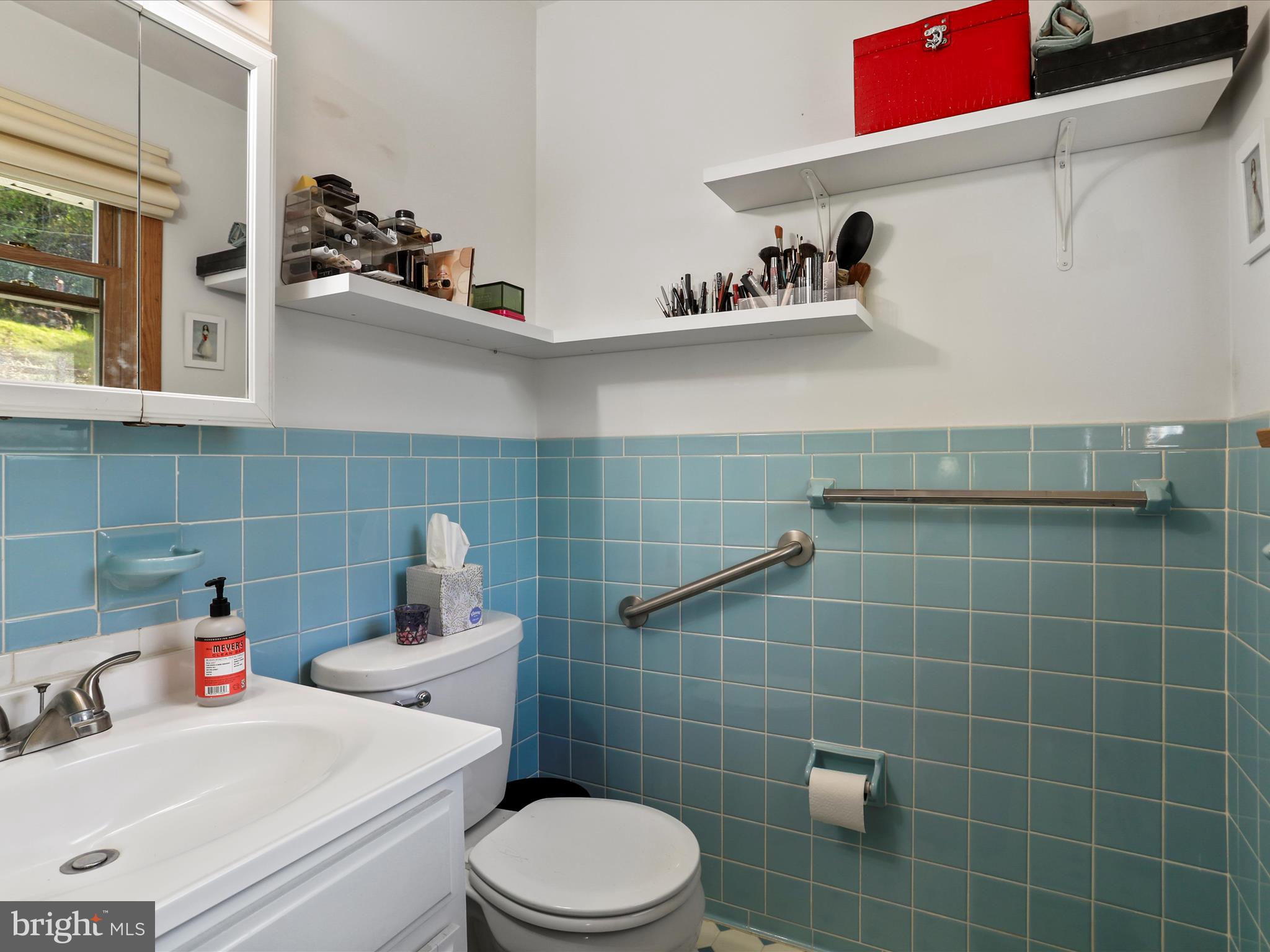 WEST SIDE - Residential