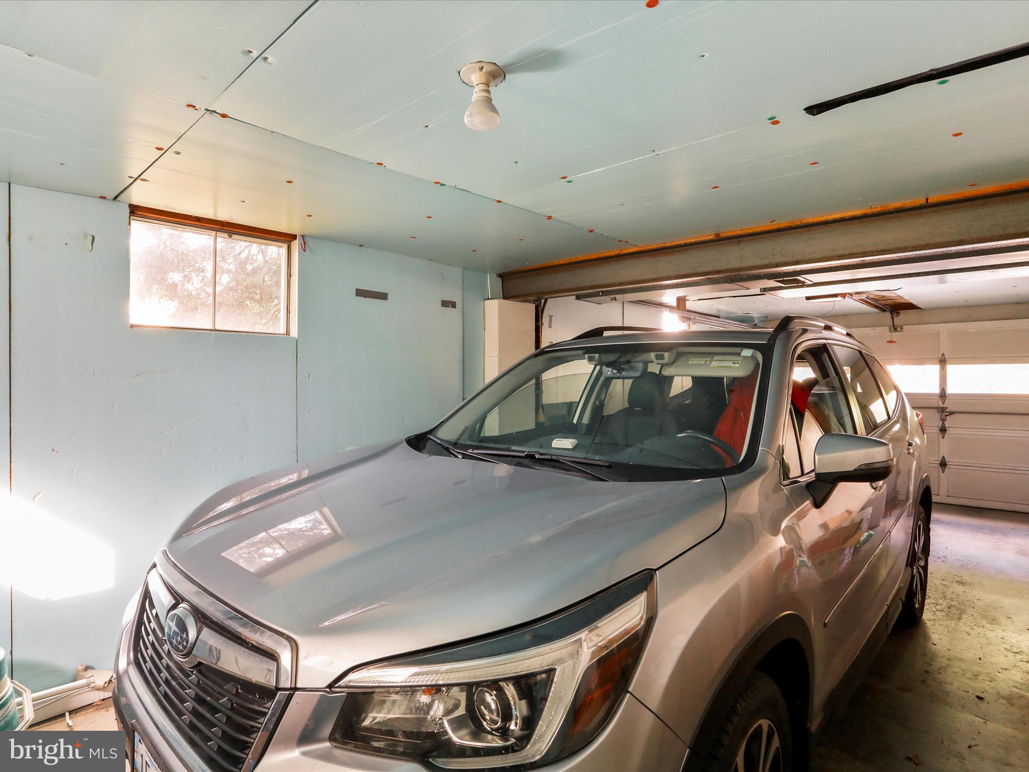 WEST SIDE - Residential