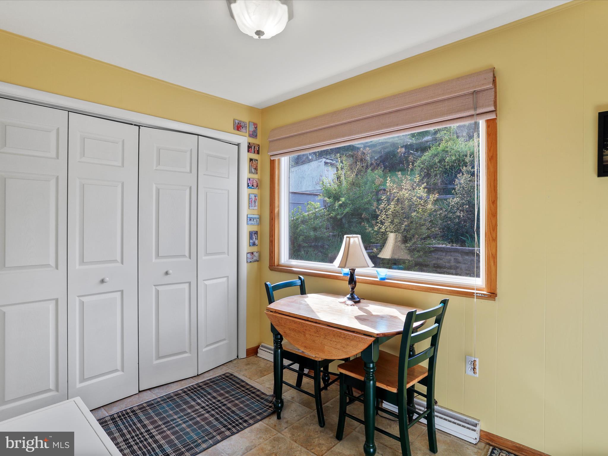 WEST SIDE - Residential