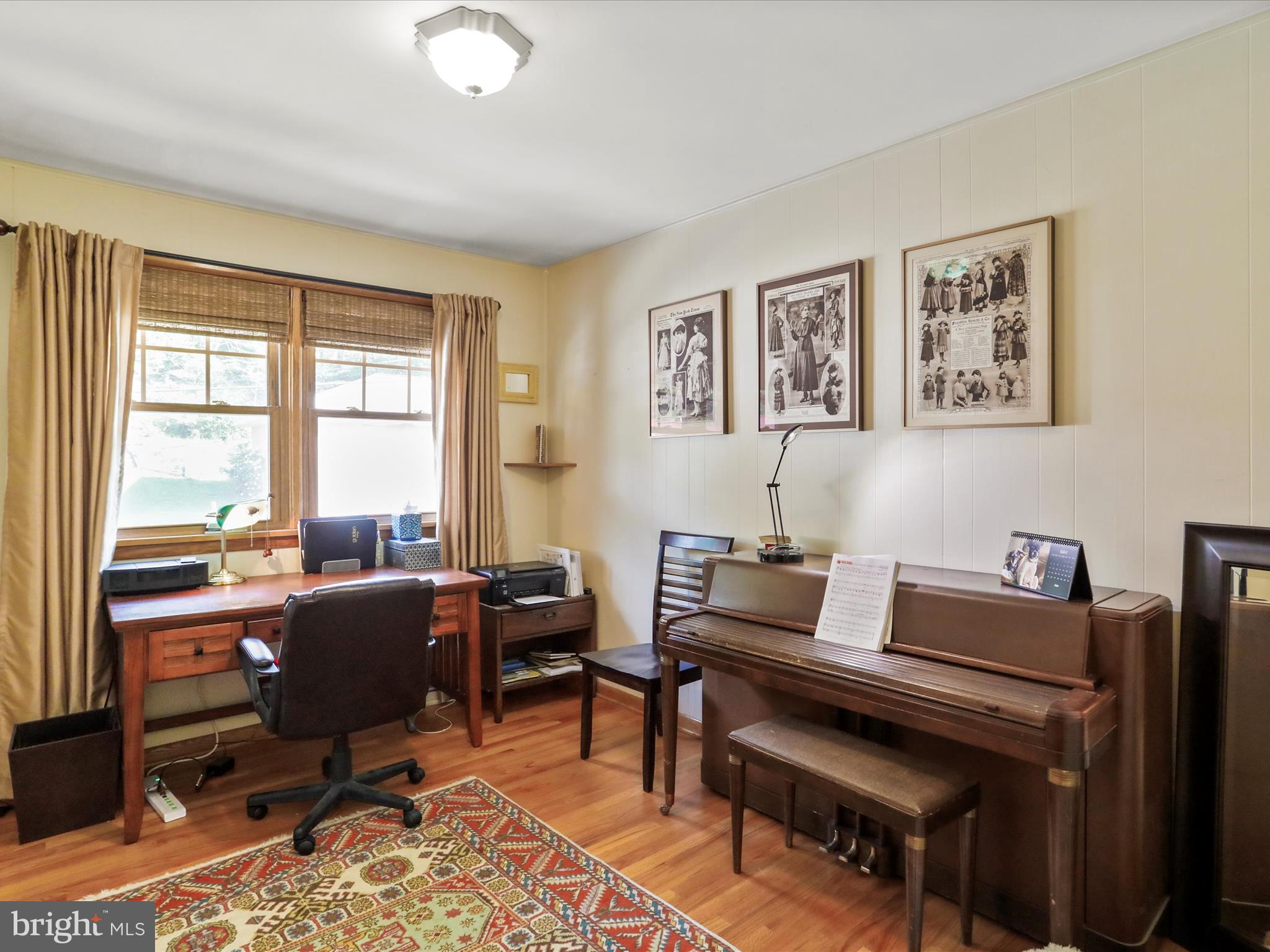 WEST SIDE - Residential