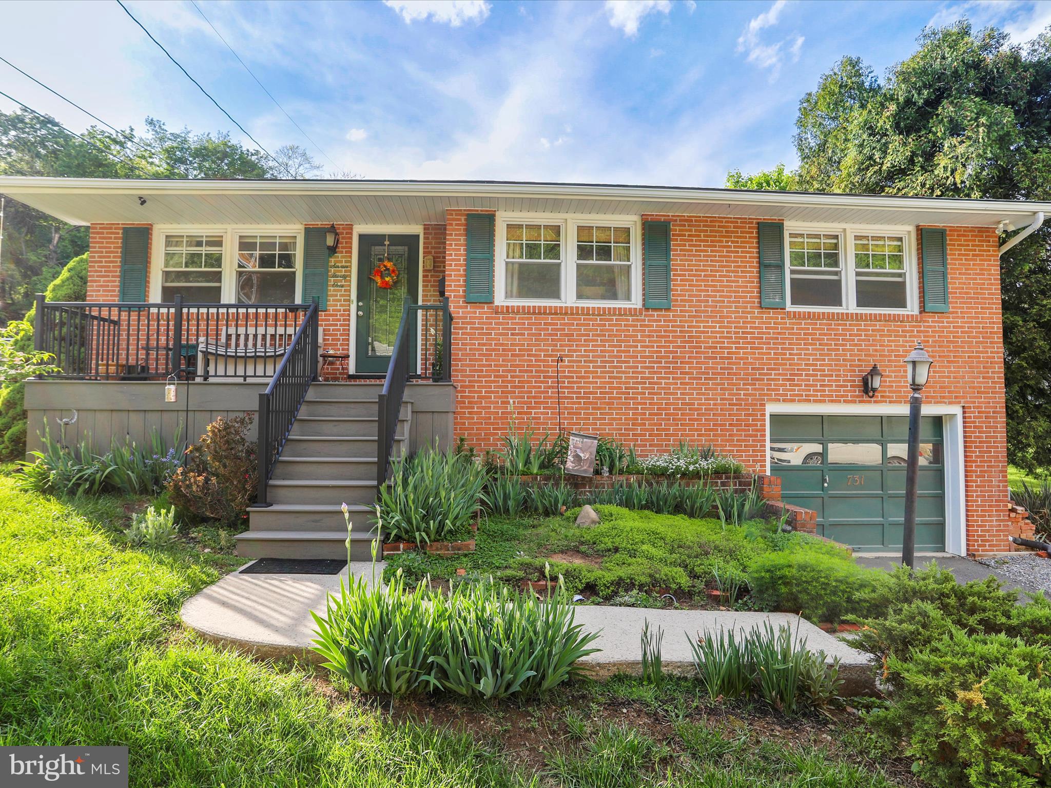 731 FAYETTE STREET