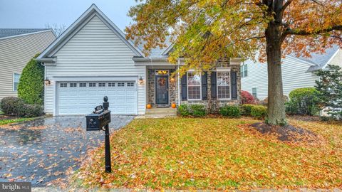 4313 WENDY WAY SCHWENKSVILLE PA 19473