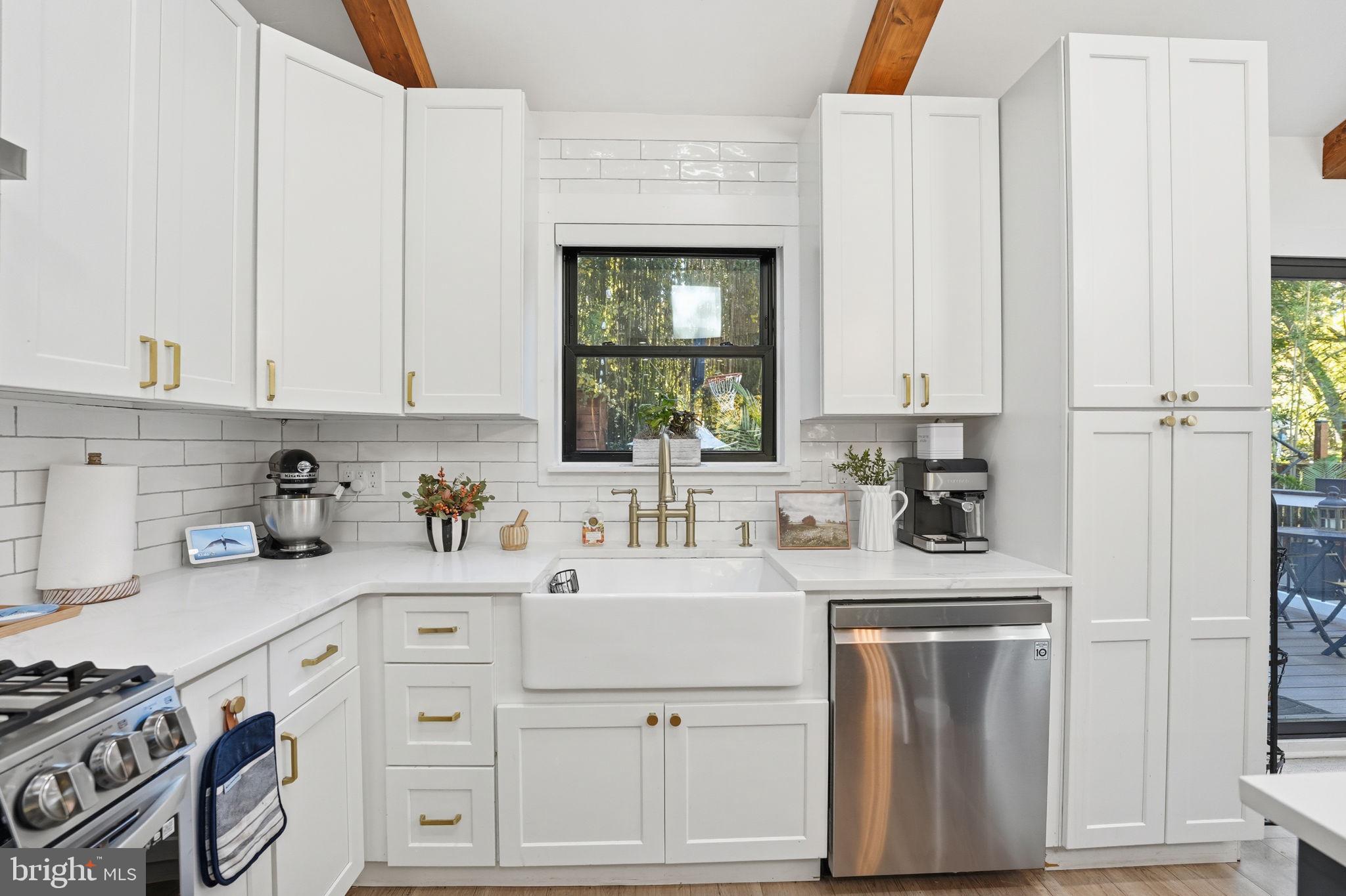 LORCOM GROVE - Residential