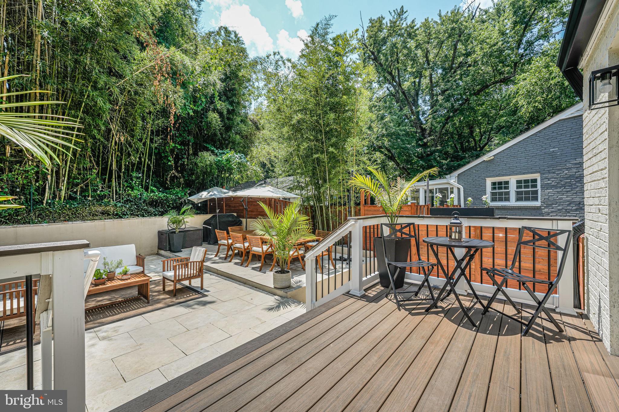 LORCOM GROVE - Residential