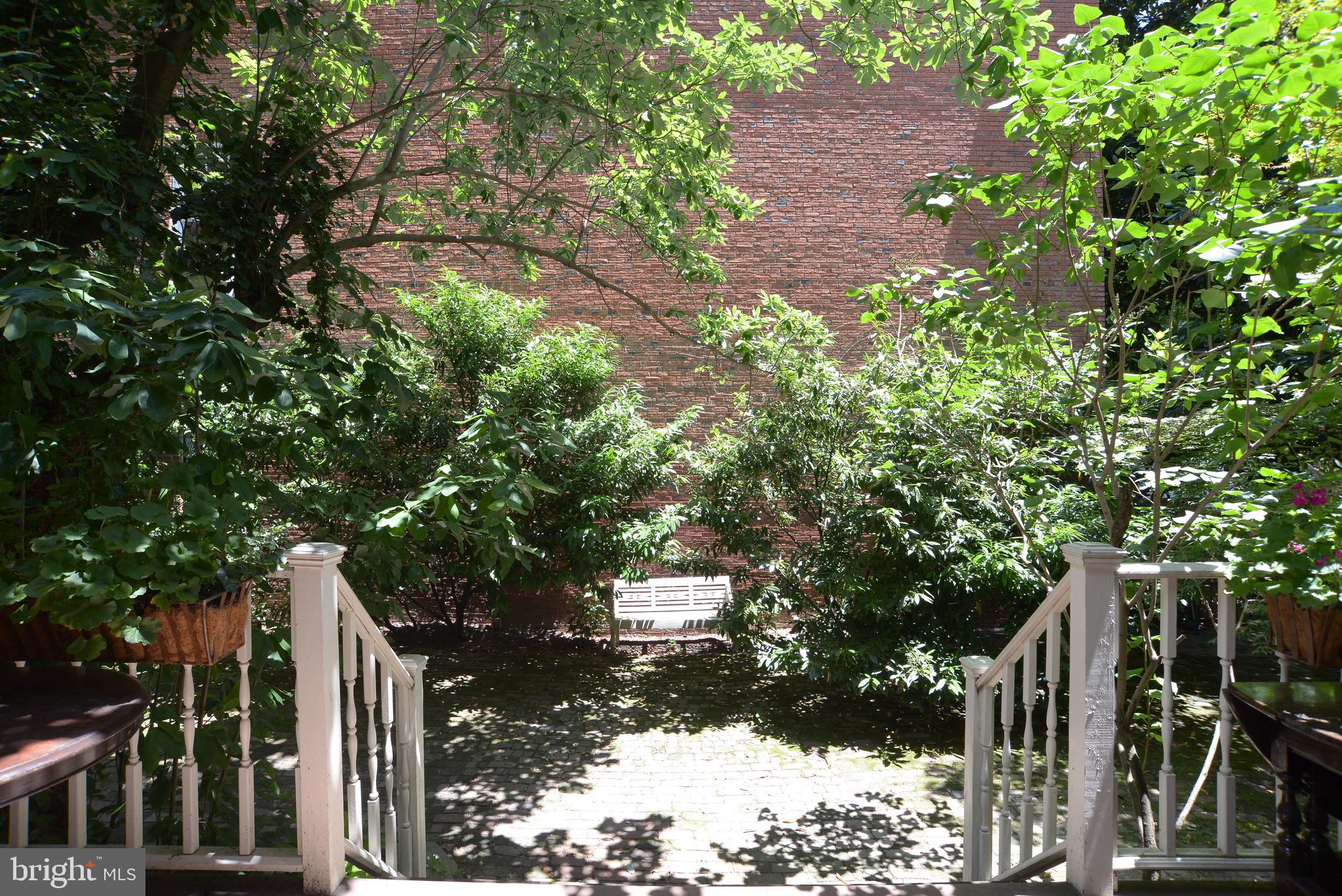 MOUNT VERNON PLACE HISTORIC DISTRICT - Residential