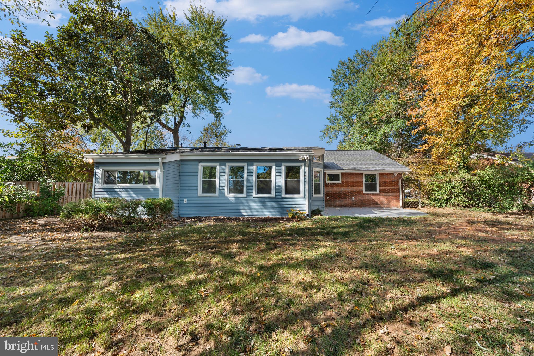 LINCOLNIA HEIGHTS - Residential Lease