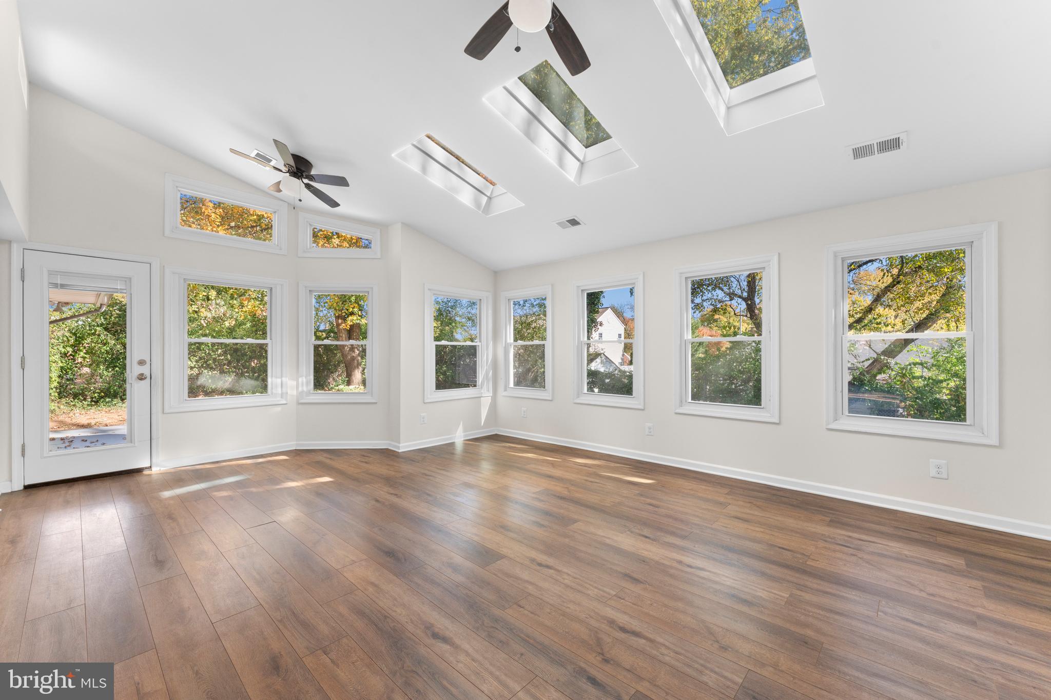 LINCOLNIA HEIGHTS - Residential Lease