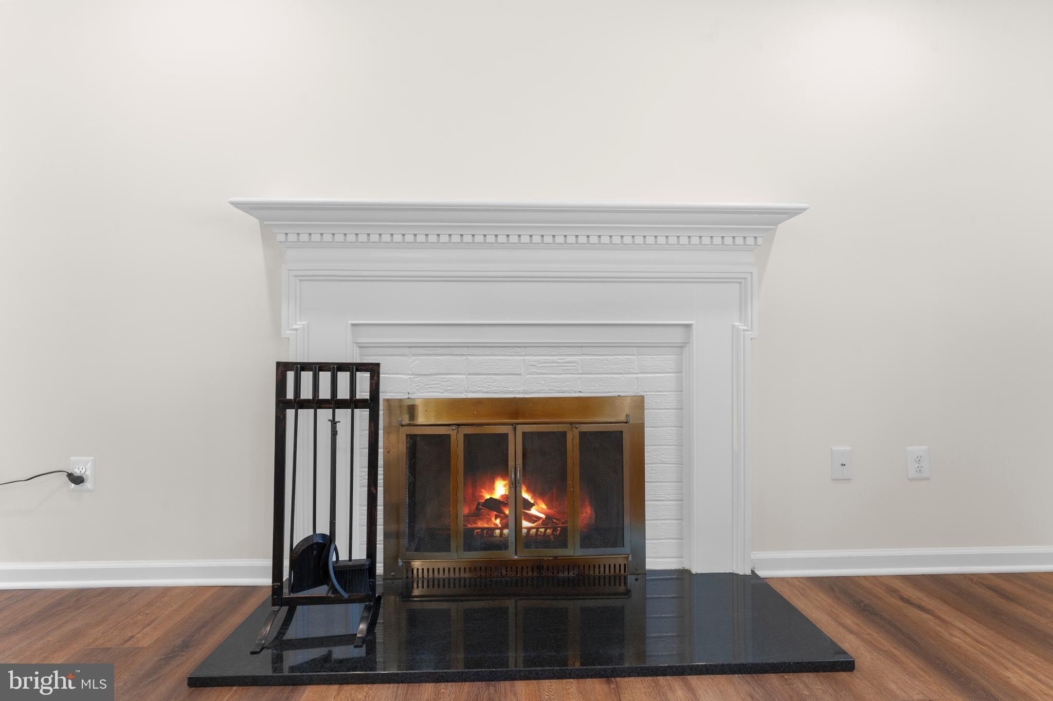 LINCOLNIA HEIGHTS - Residential Lease