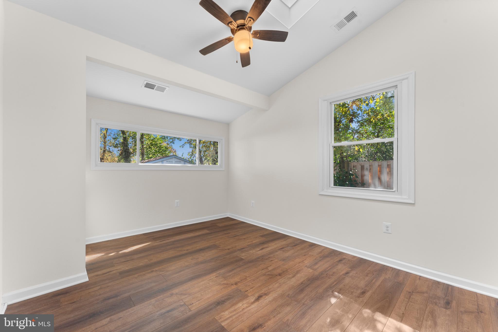 LINCOLNIA HEIGHTS - Residential Lease