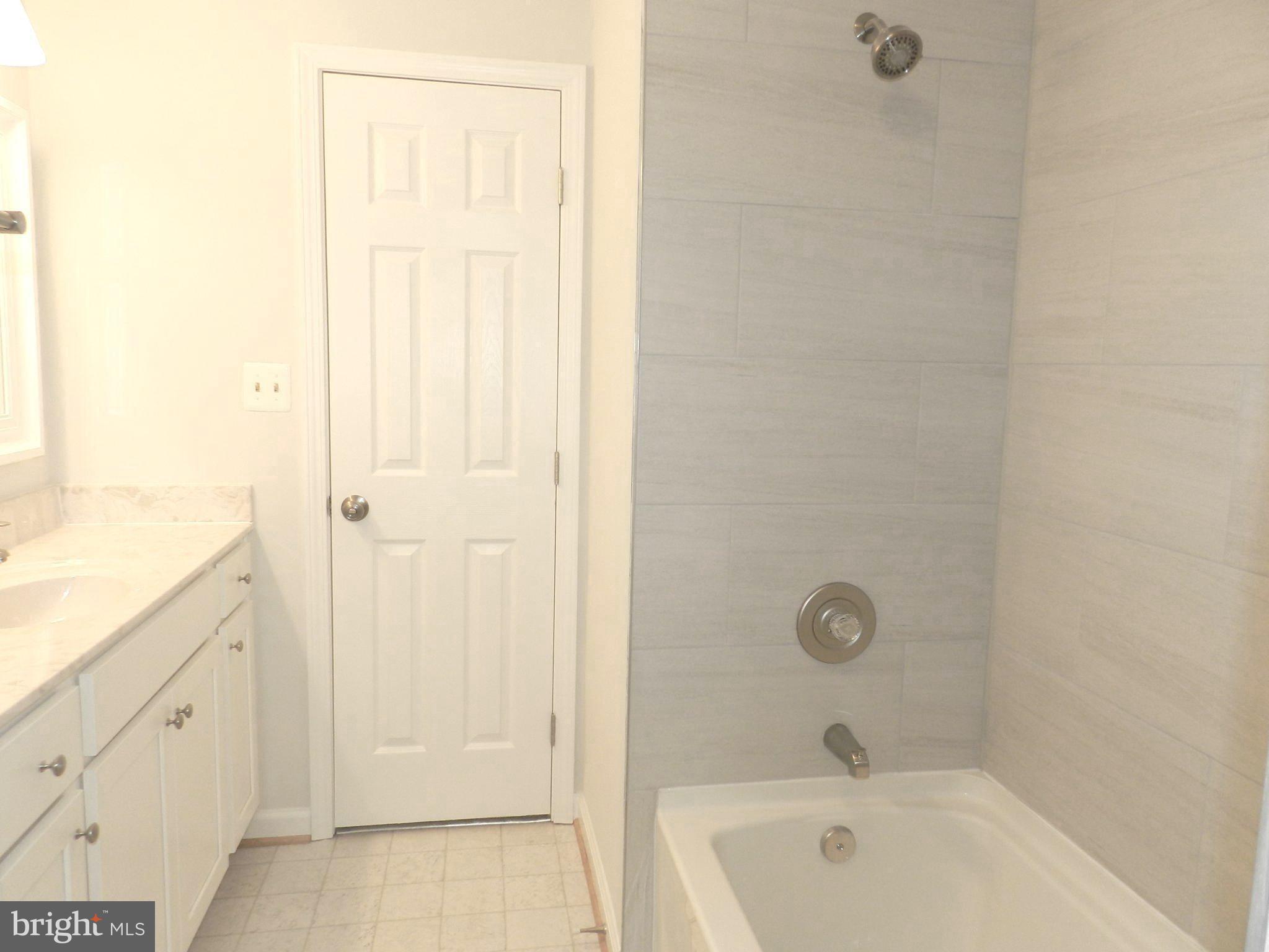 MEADOWBROOK - Residential Lease