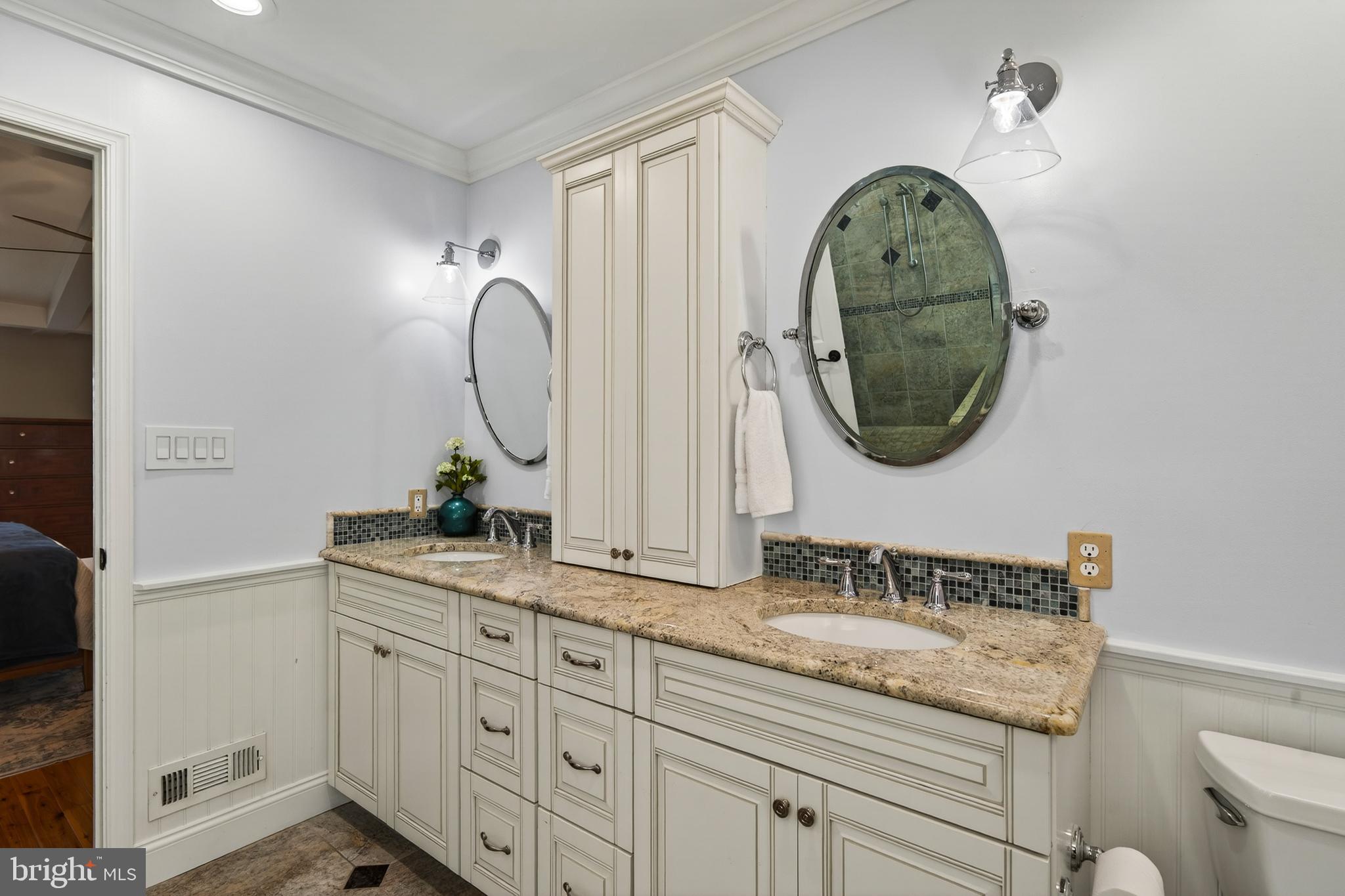 OLD MILL POINTE - Residential