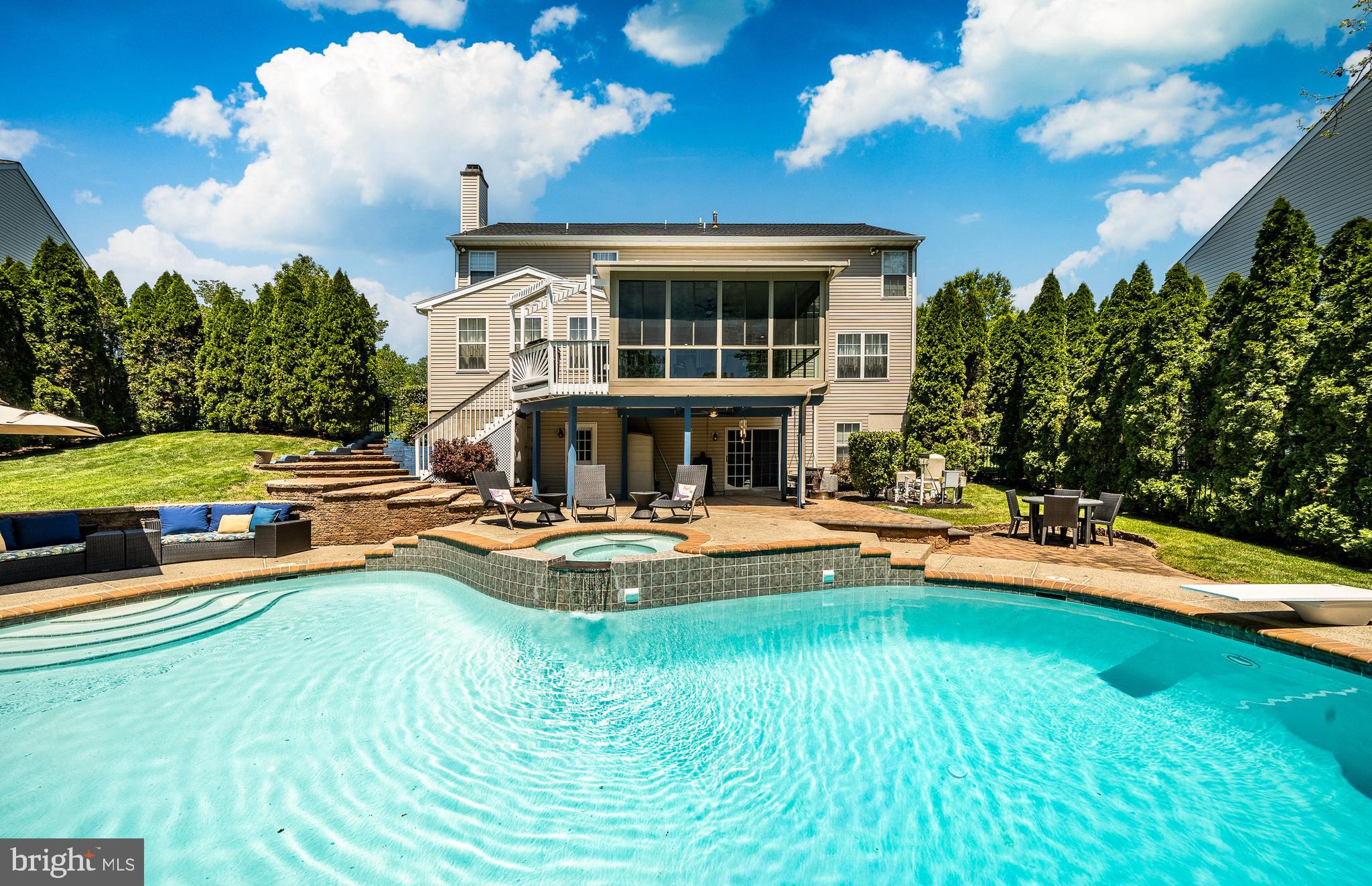 OLD MILL POINTE - Residential