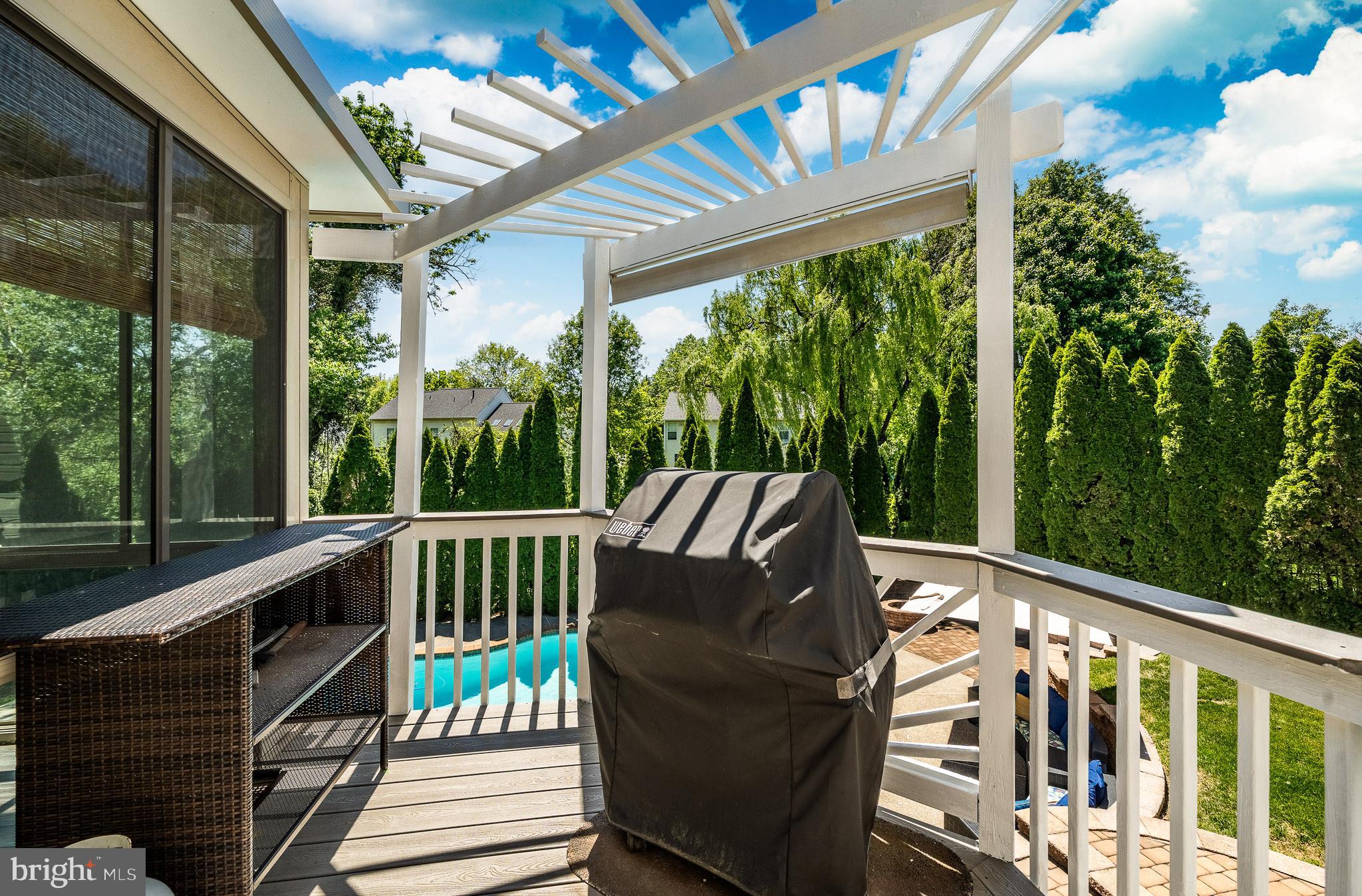 OLD MILL POINTE - Residential