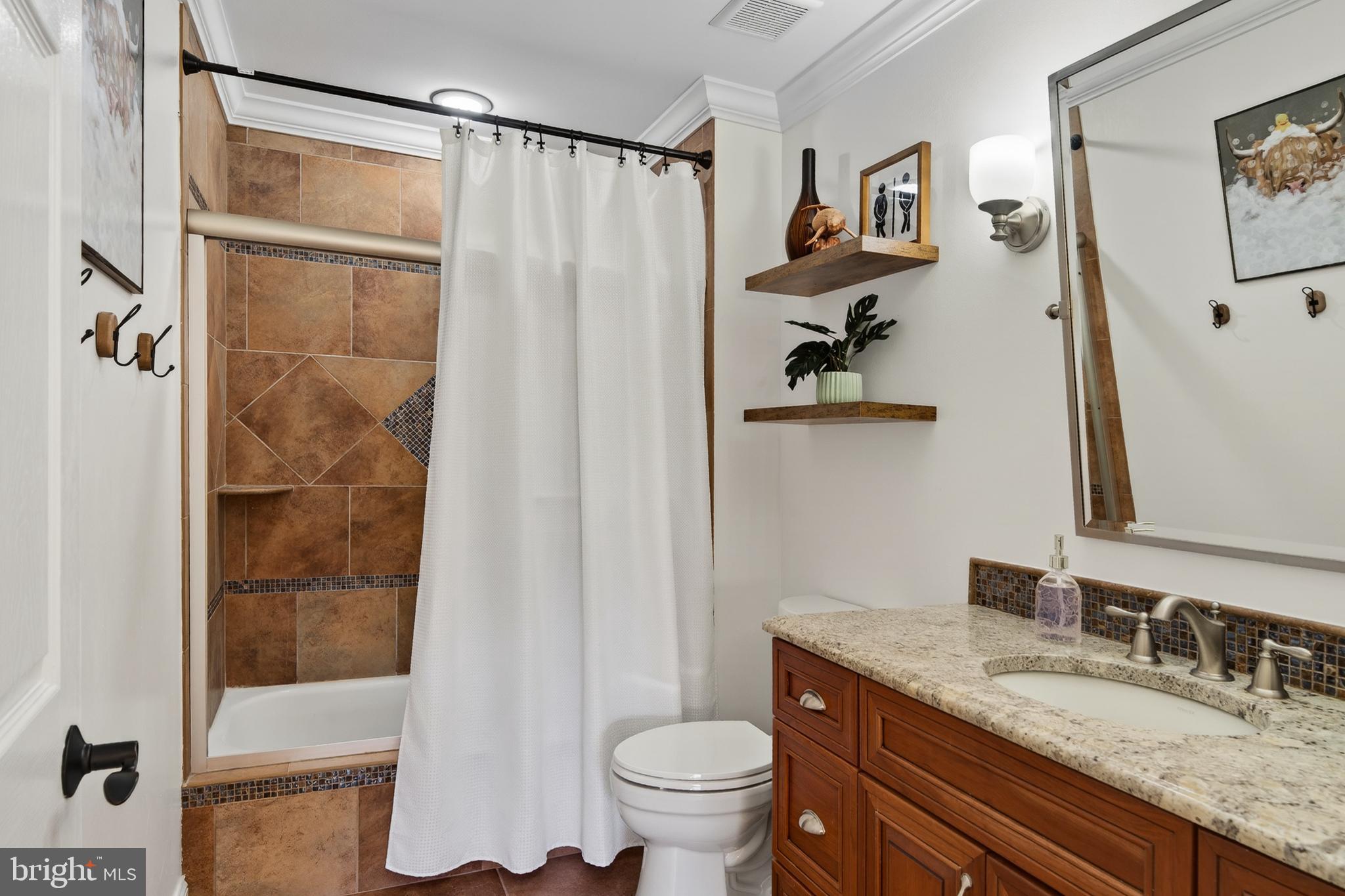 OLD MILL POINTE - Residential