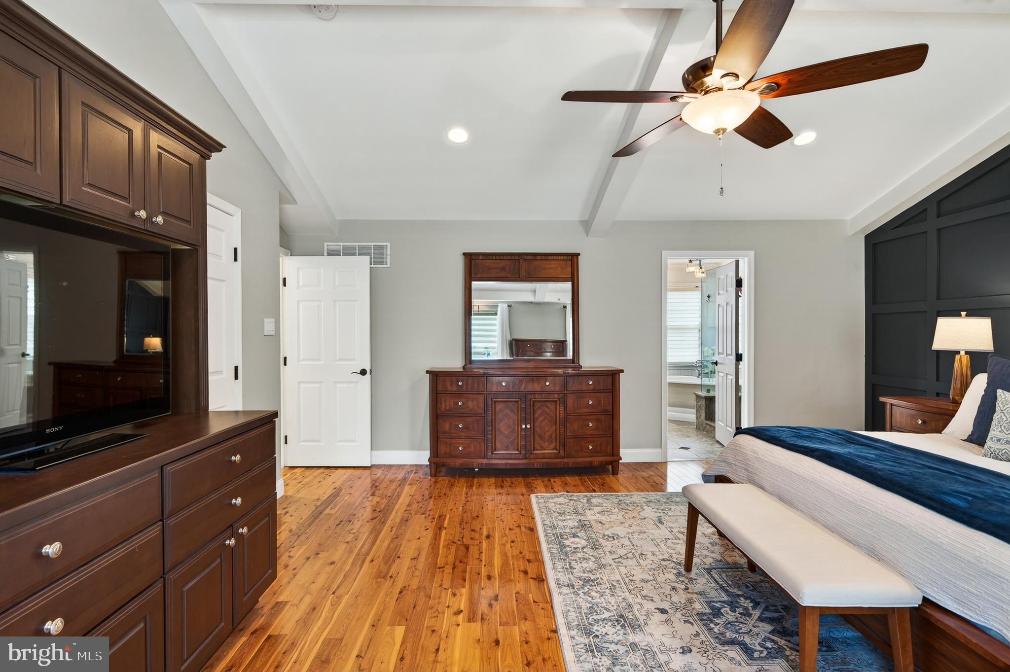 OLD MILL POINTE - Residential
