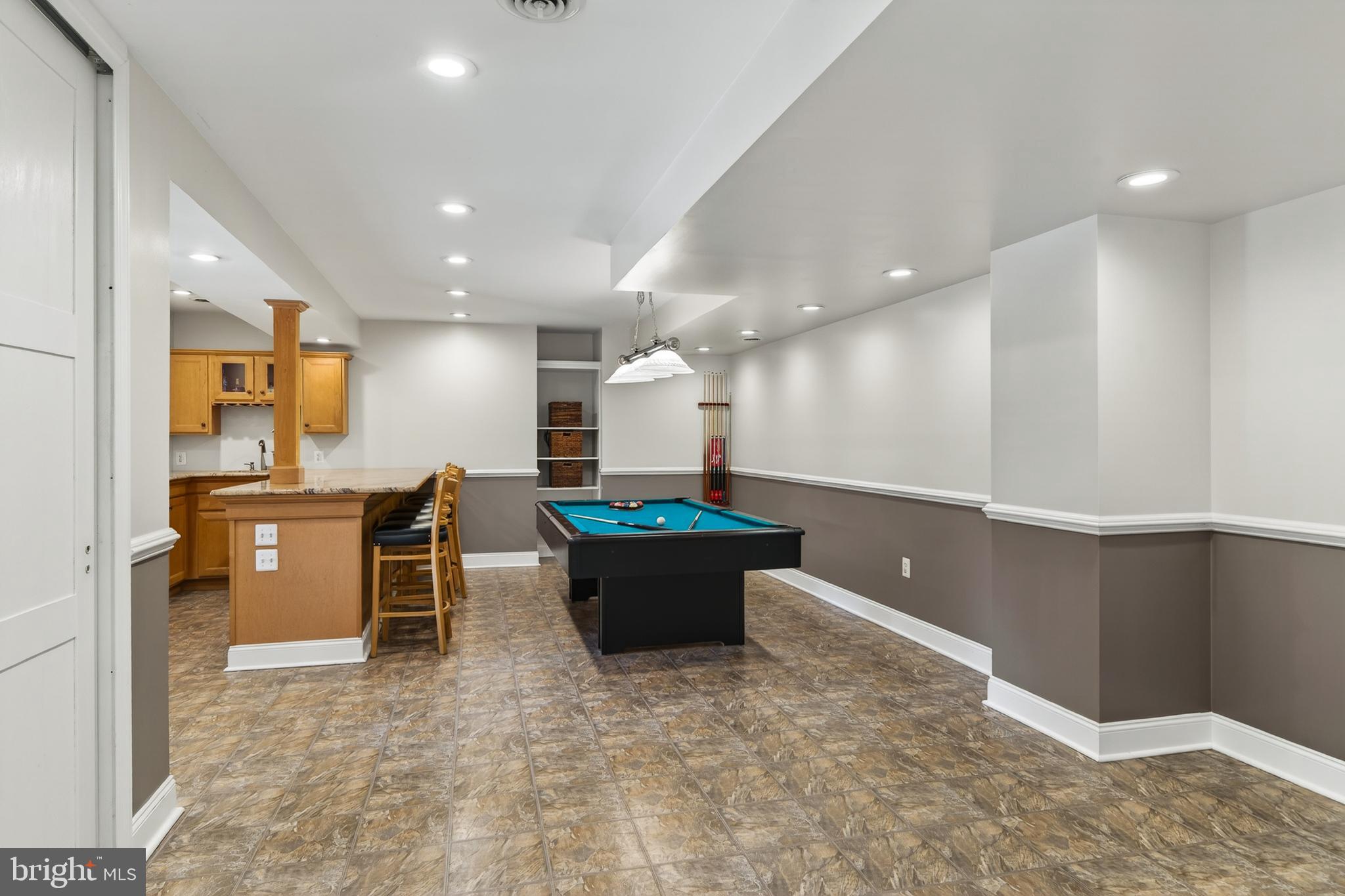 OLD MILL POINTE - Residential