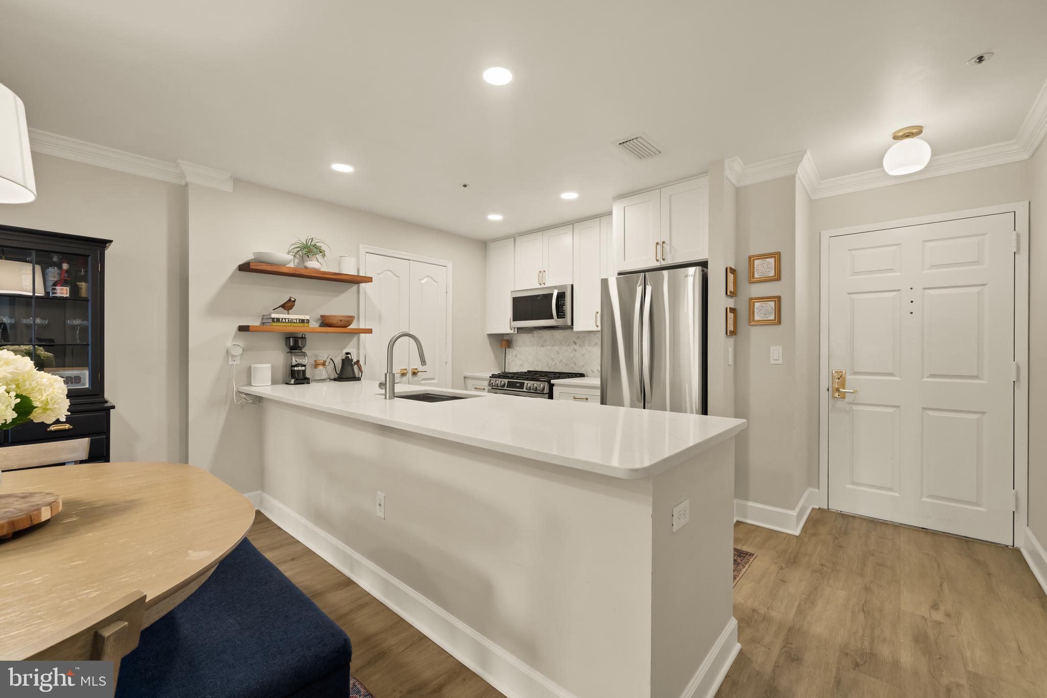 1050 N STUART STREET 816